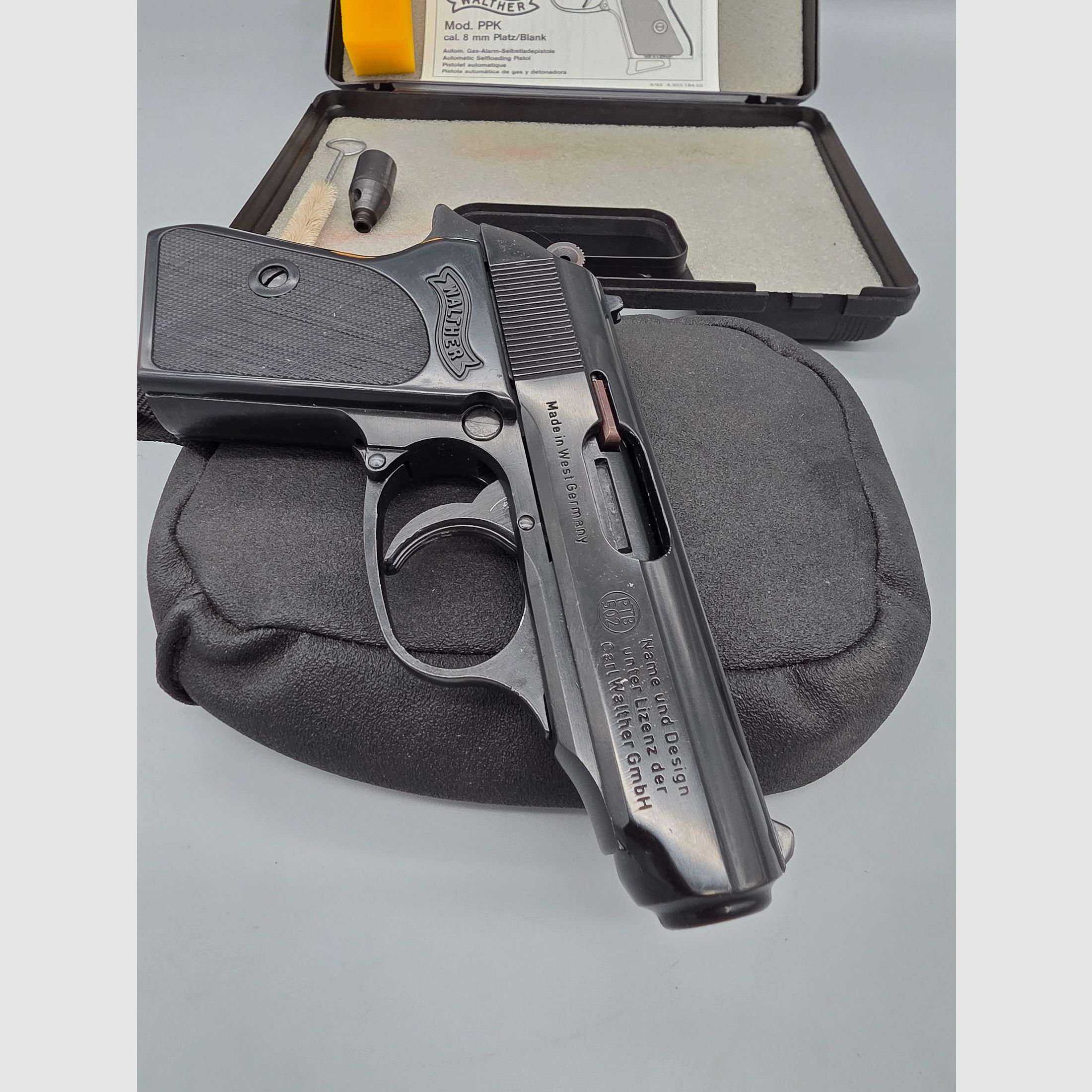 Neuwertig u. ungeschossen Walther PPK 8mm Knall PTB 502 mit Beschuss 1993 (KD) Schreckschuss SRS Silvester