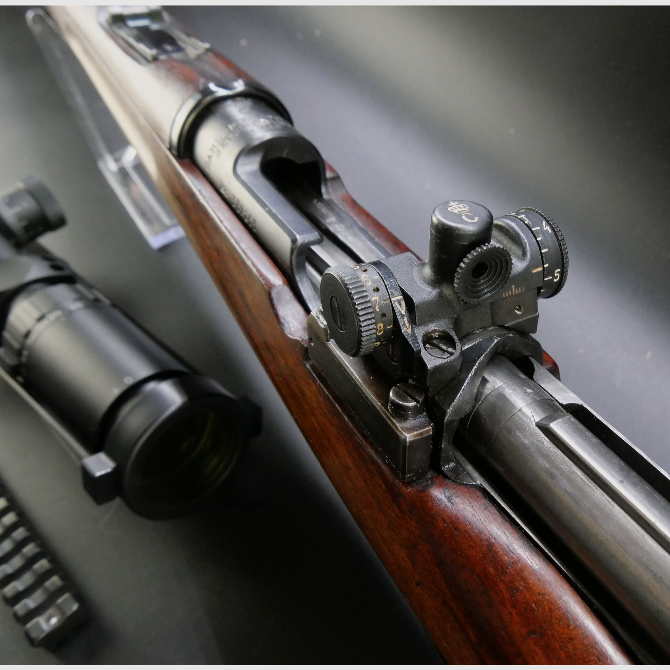Zweedse Mauser "Carl Gustaf" 1916, kal.: 6,5x55 SE met Hawke ZF "14304" en Picatinny rail