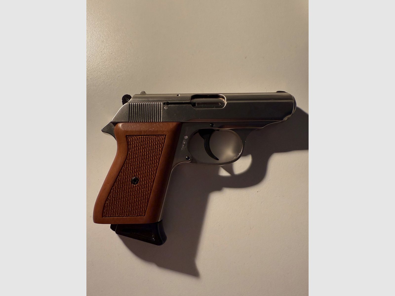 Röhm RG 800 mit zwei Zusatzmagazinen