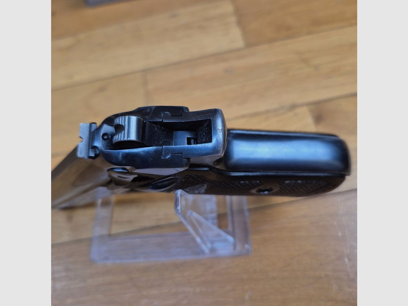 Muy bonito Walther PP fabricado por Manurhin bajo licencia exclusiva de Walther – Cal. 7,65mm – 2 cargadores originales – Objeto de colección en caja original con manual, diana y kit de limpieza – ¡Ejemplar raro de 1954! – Mecánica perfecta – Cañón nuevo espejo – Estado casi nuevo – TBE++, imagen 17 de 28