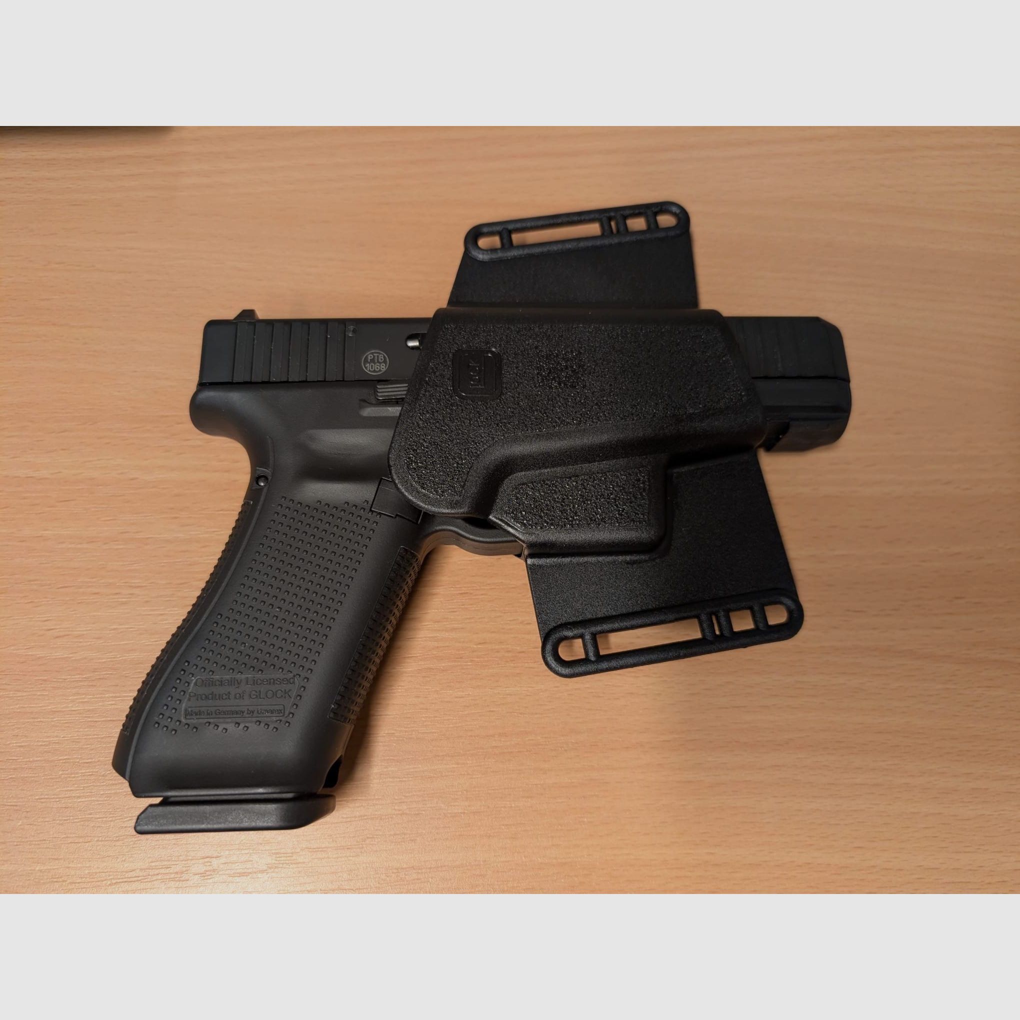 Glock 17 gen 5 blank firing P.A.K / incl. new Glock holster/incl. shipping