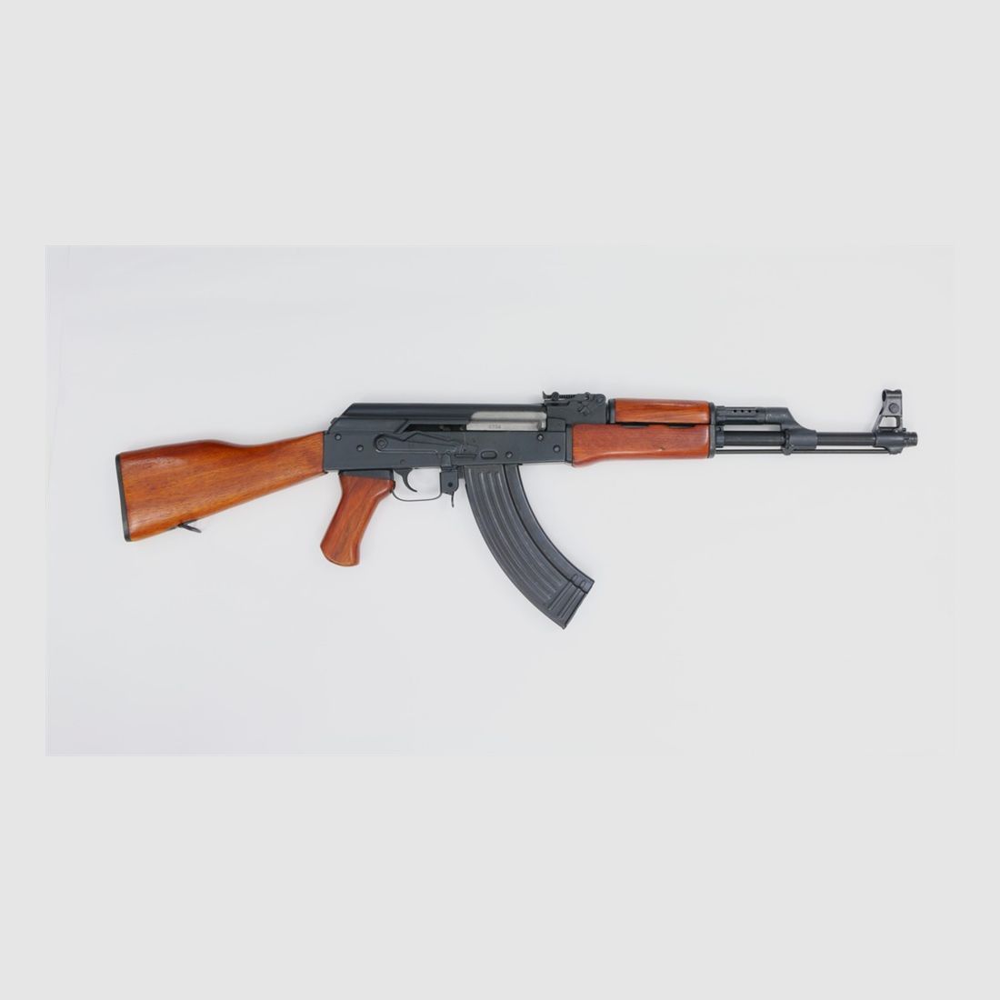 New NEDI AK-47 CAL. 7.62×39 + 100 ROUNDS + 2 MAGAZINES