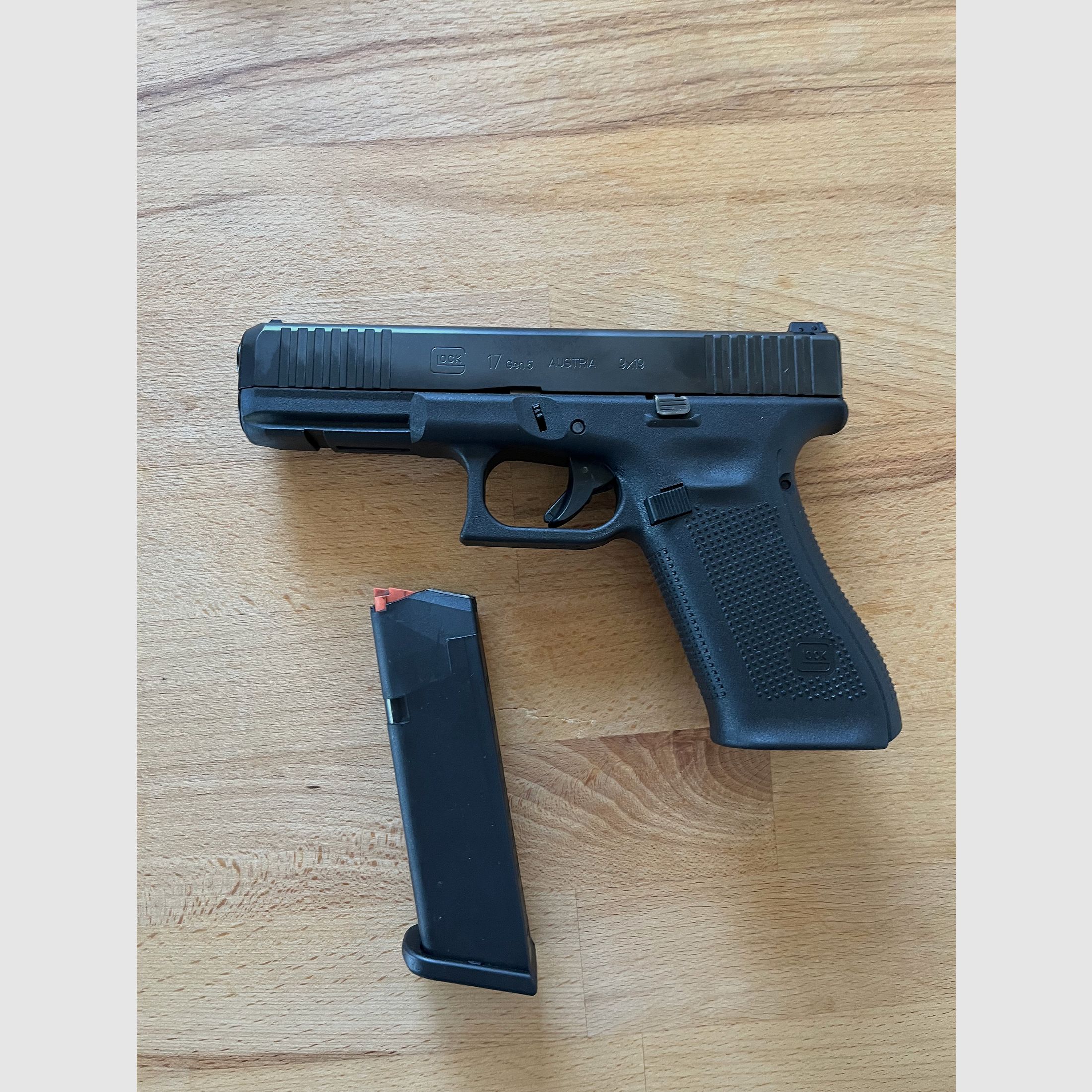 Glock 17 Gen5 9mm Luger