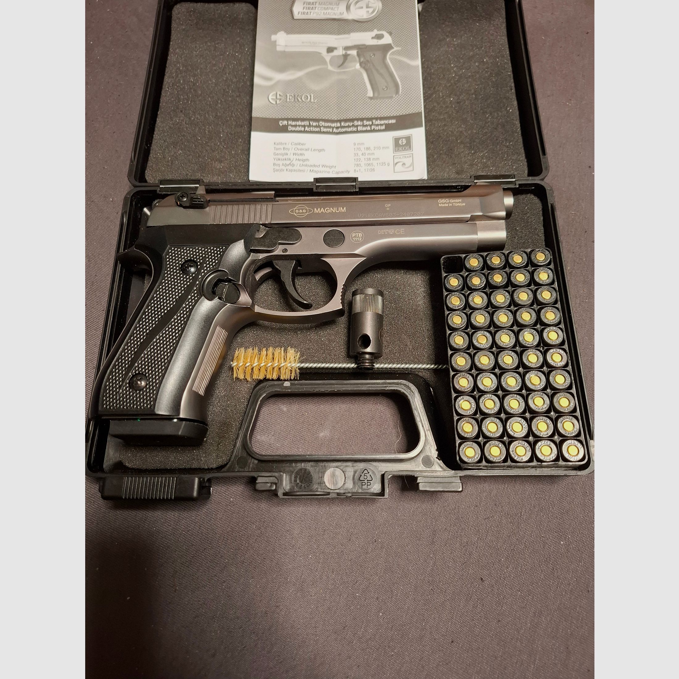 Ekol Firat Magnum Titan 9mm P.A.K. met munitie