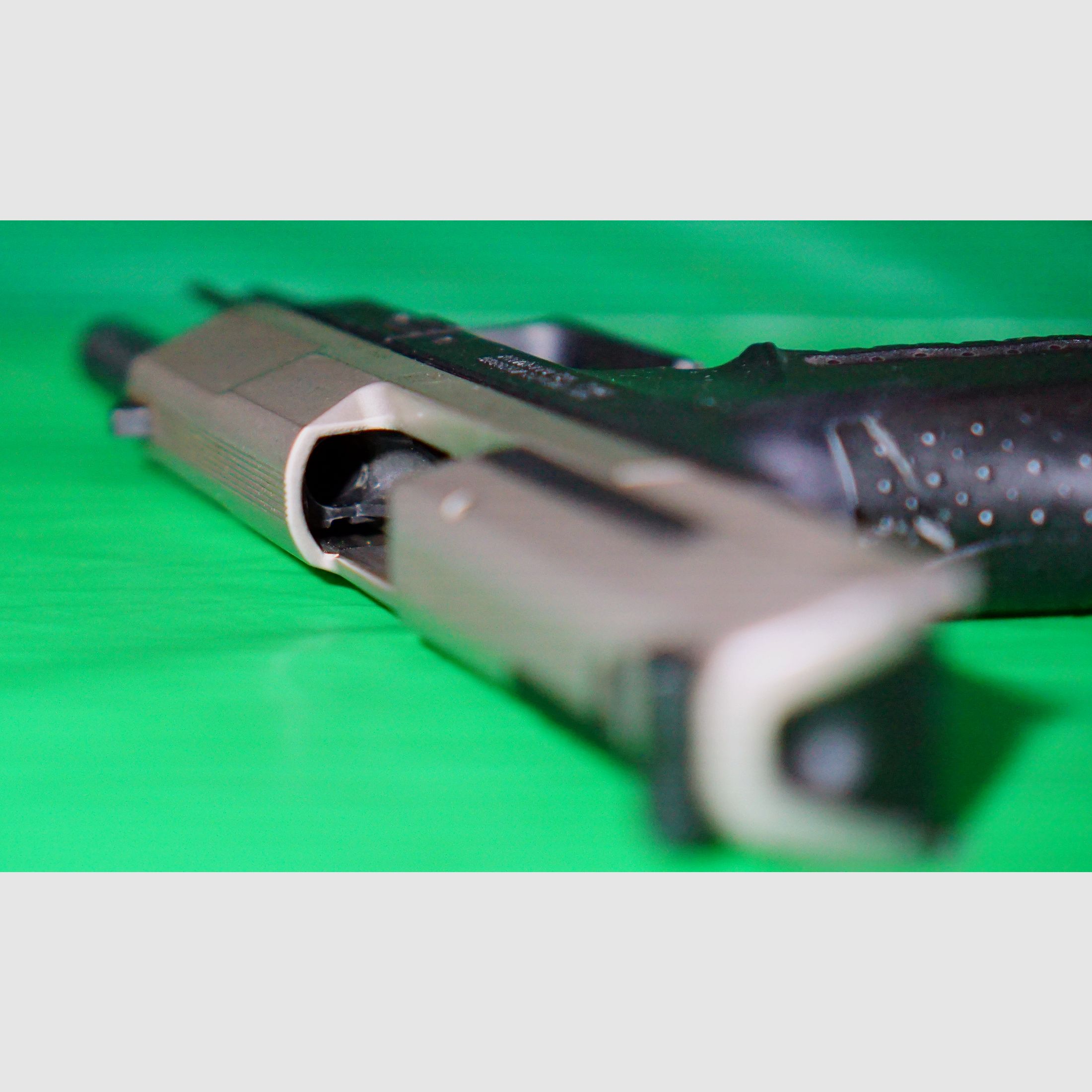 Pistola a salve Walther P99 9mm P.A.K. bicolore (PTB 762) P 99 con fondina Pancake