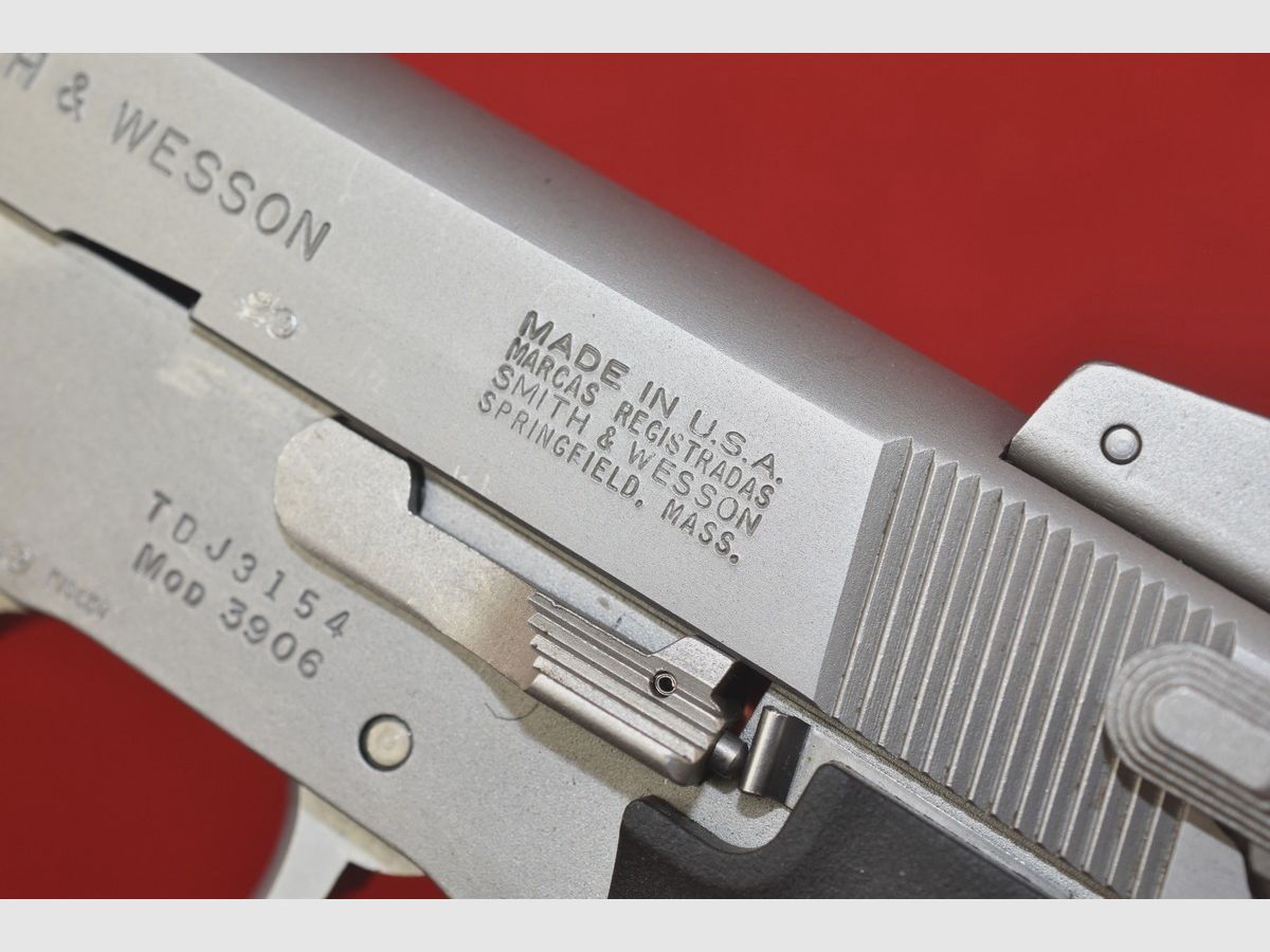 #8357 PISTOLET SMITH & WESSON 3906, Kal. 9x19, zdjęcie 13 z 18
