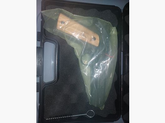 Colt 1911 Government with wooden grip from Umarex 9mm pak New!