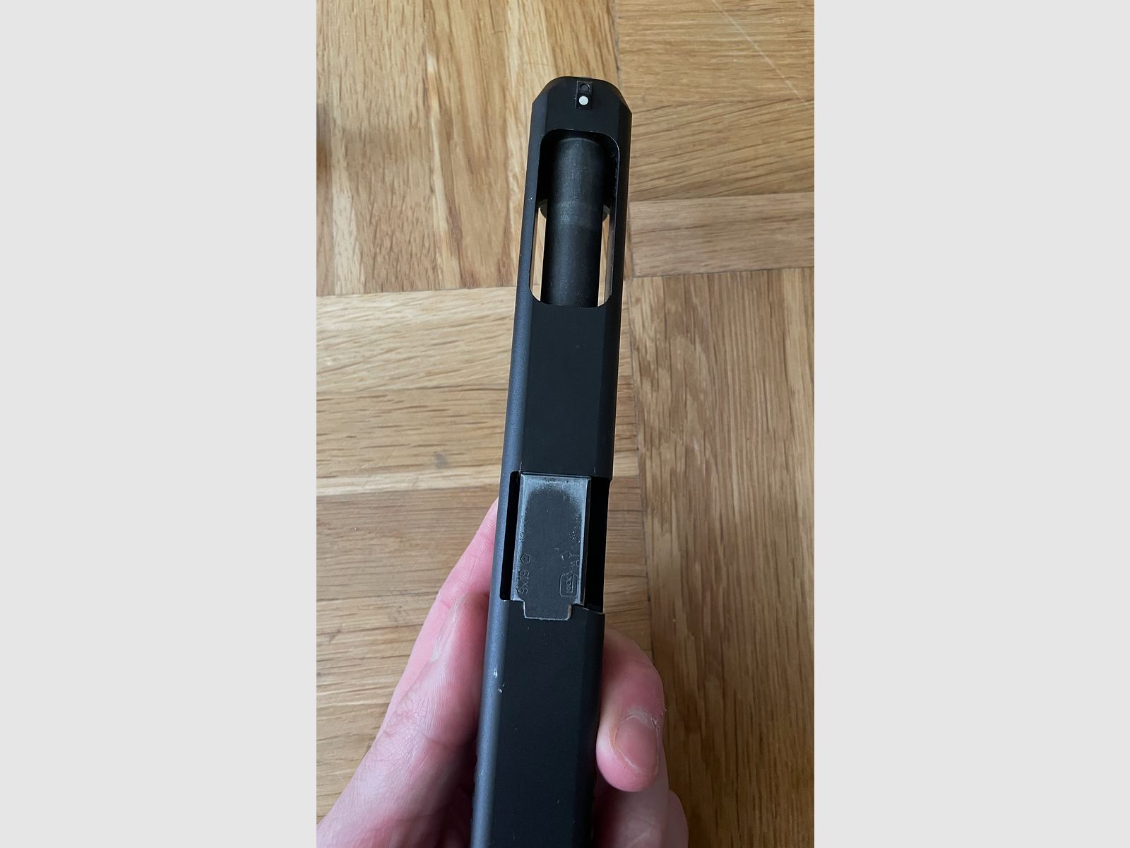 VFC Glock 34 CNC suwadło