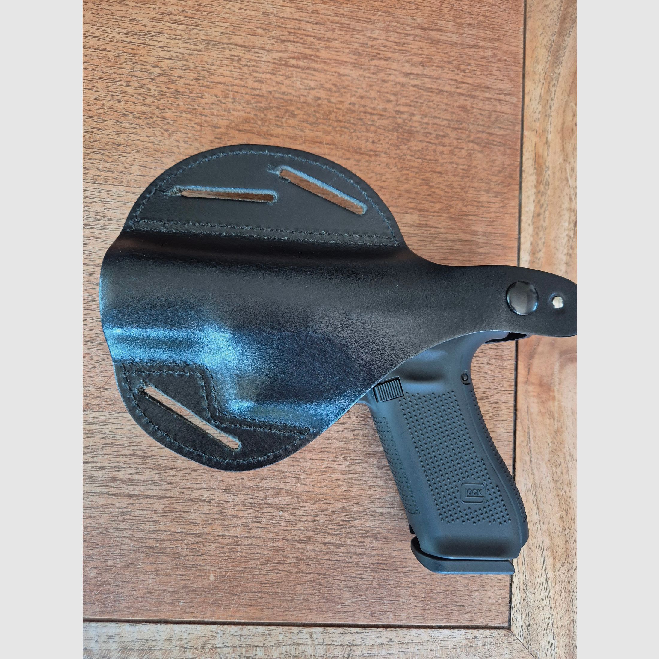 Glock17     PAK 
