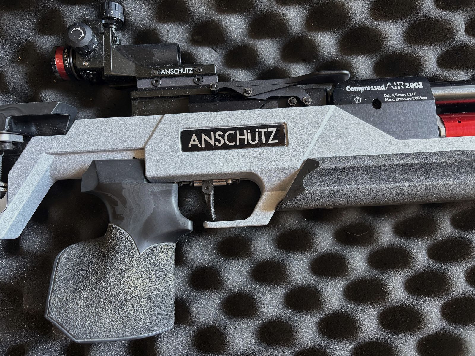 Luchtgeweer Anschütz Compressed Air 2002 - aluminium stock - incl. accessoires