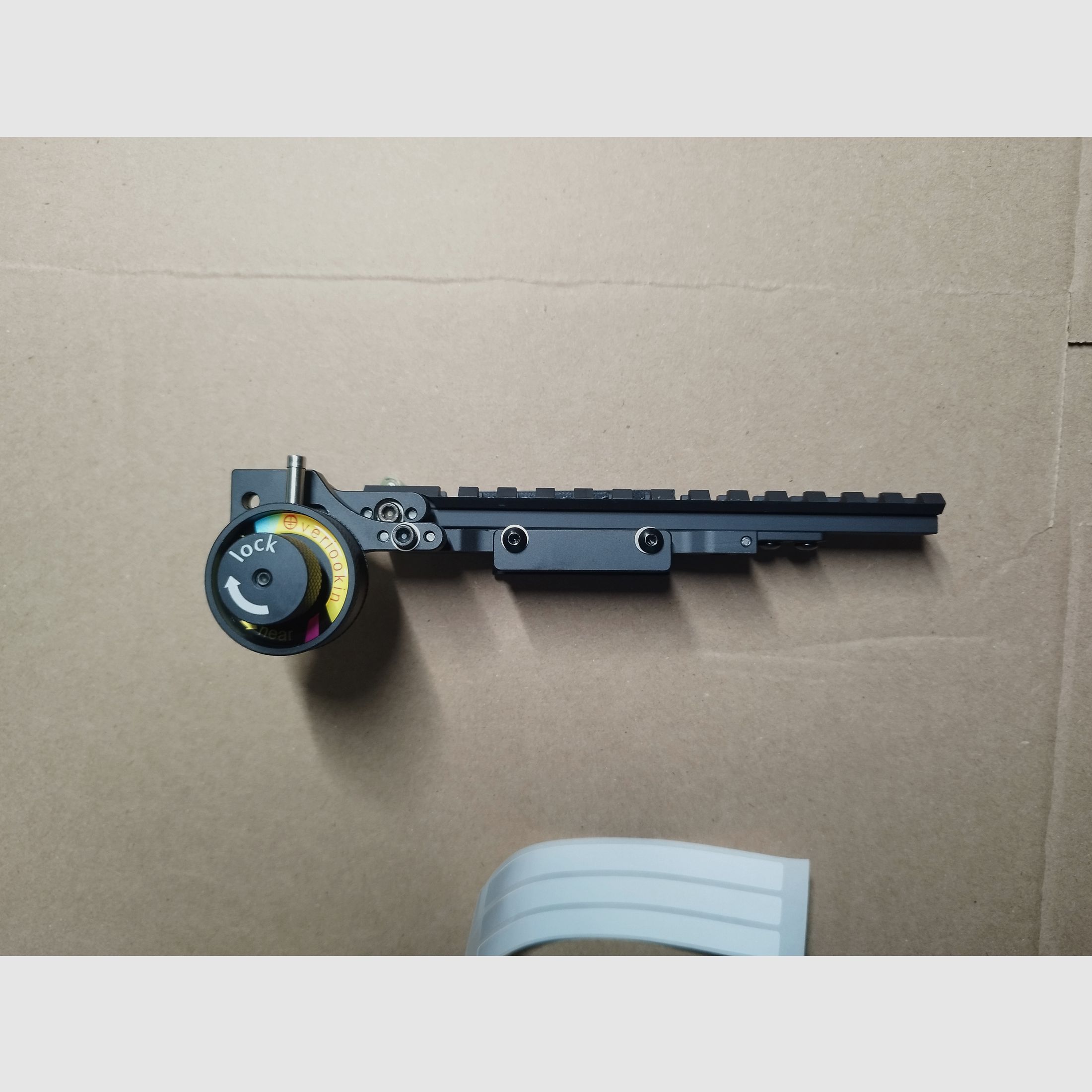 Strzał daleki, montaż Excalibur, kusza Tenpoint podobna do HHA Optimizer, regulowany szyną Picatinny.