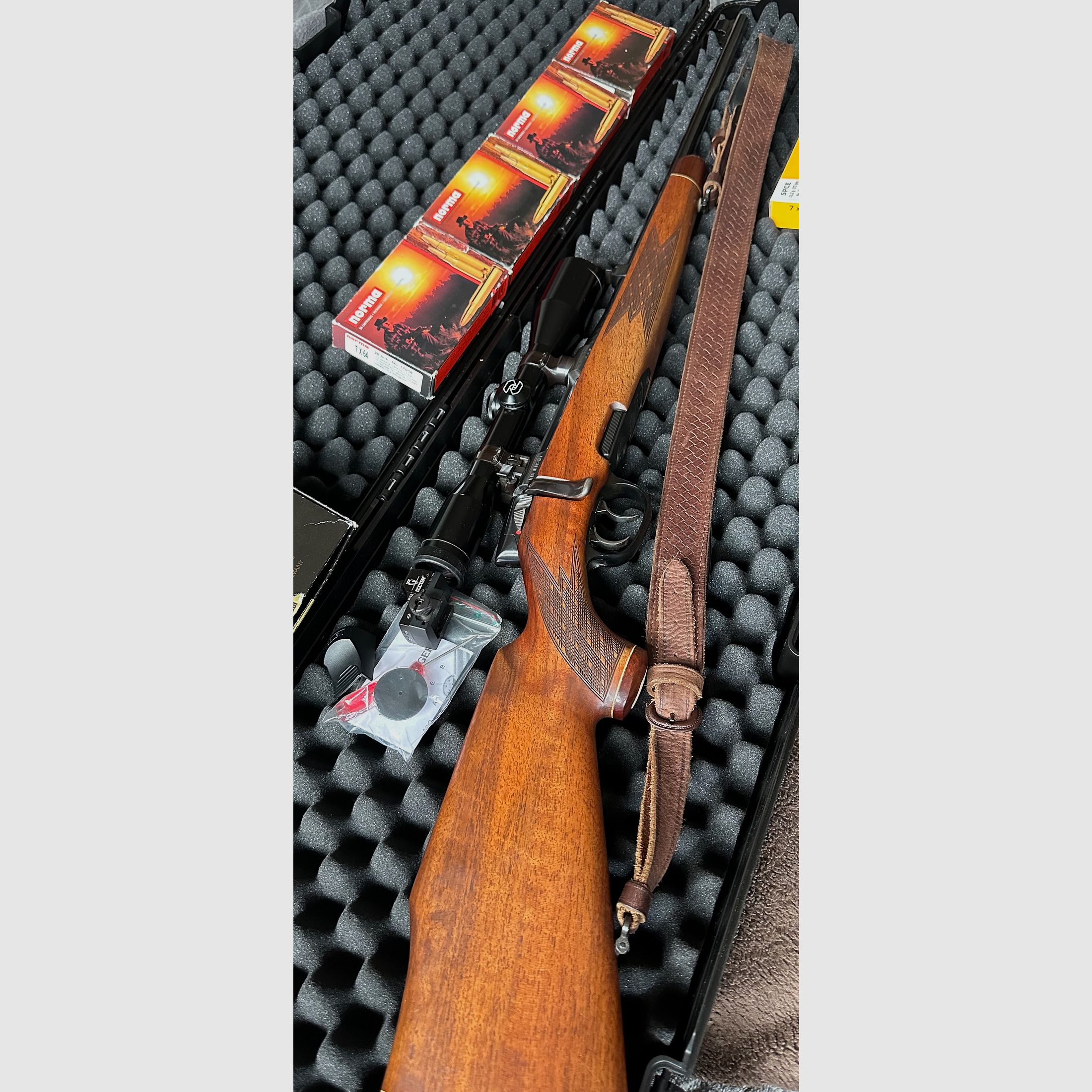 Steyr Mannlicher Modell M – Jachtgeweer met Duitse trekker, incl. Zeiss ZF, Docter Sight & munitie