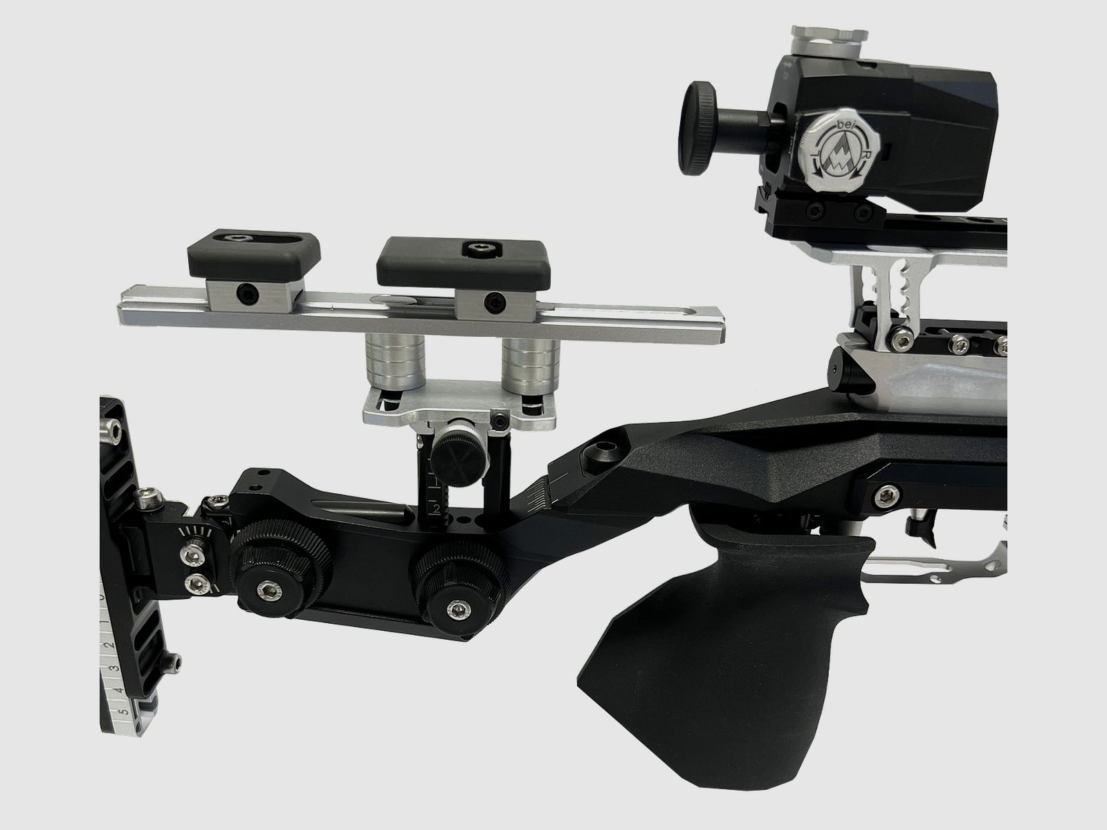Schaftbacke DoubleFit met 180 mm rail voor ondersteuning