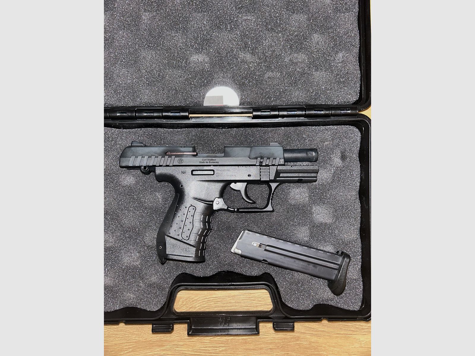 Walther P22 Ready + originales Holster