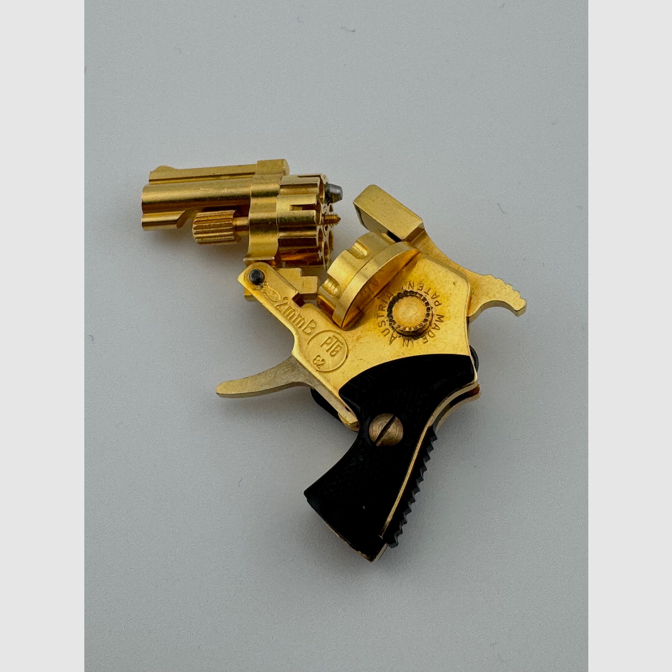 Andres & Dworsky GmbH Xythos Automatic - PTB 82 - De waarschijnlijk kleinste revolver ter wereld