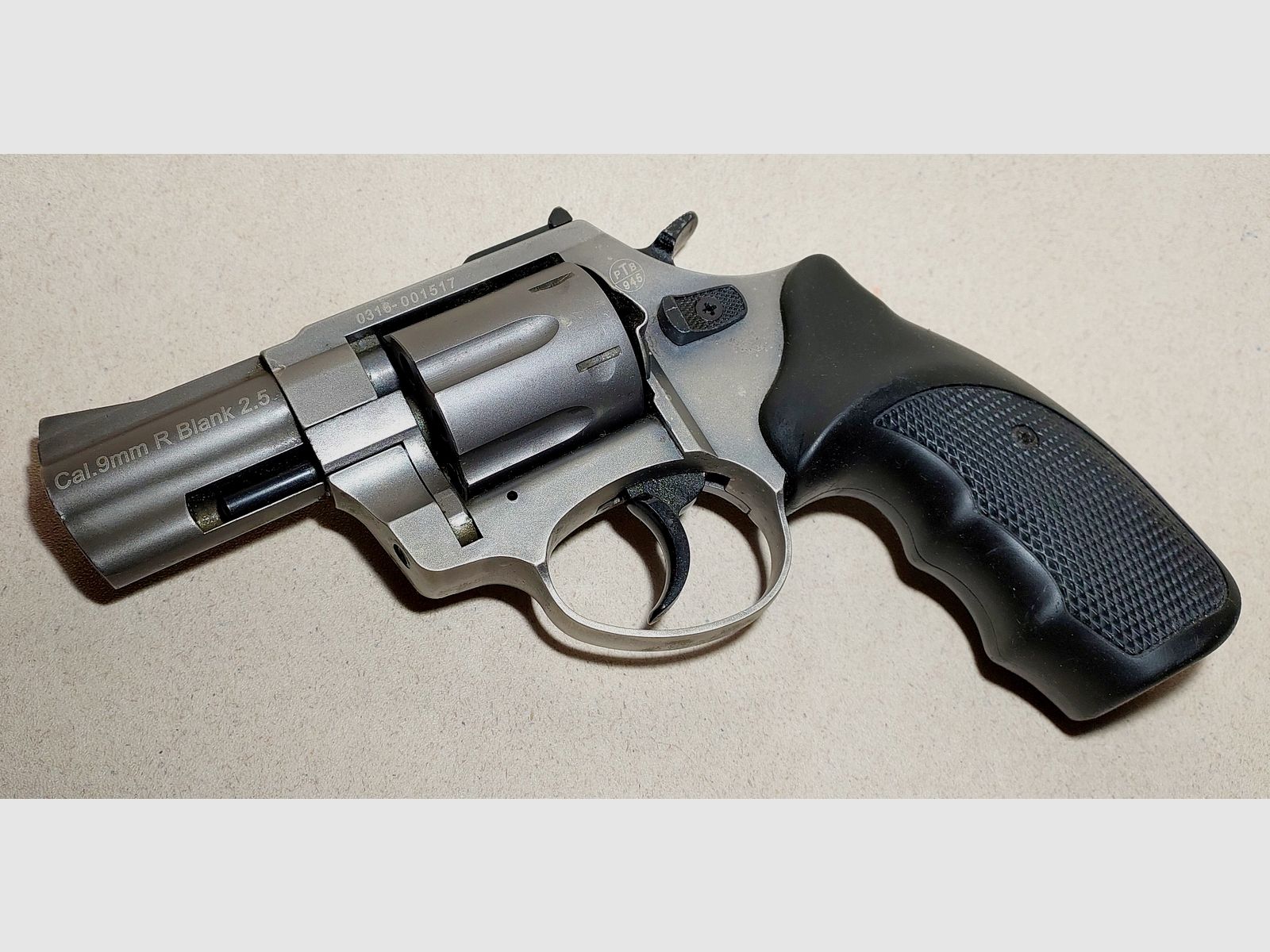 Zoraki R1 2,5 Zoll Schreckschuss-Revolver Kal. 9mm R.K. titan OVP 