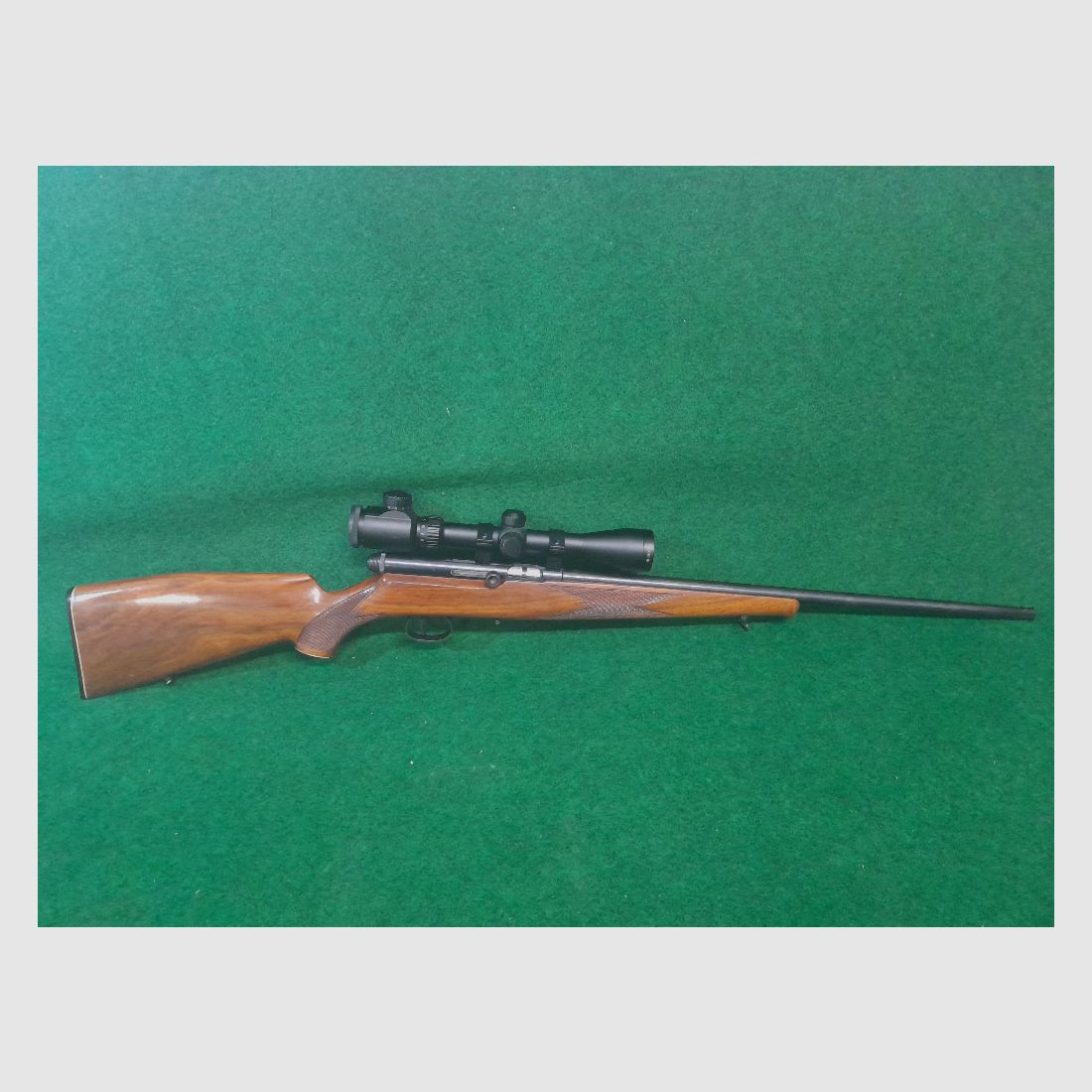 Krico calibre .22" semiautomático