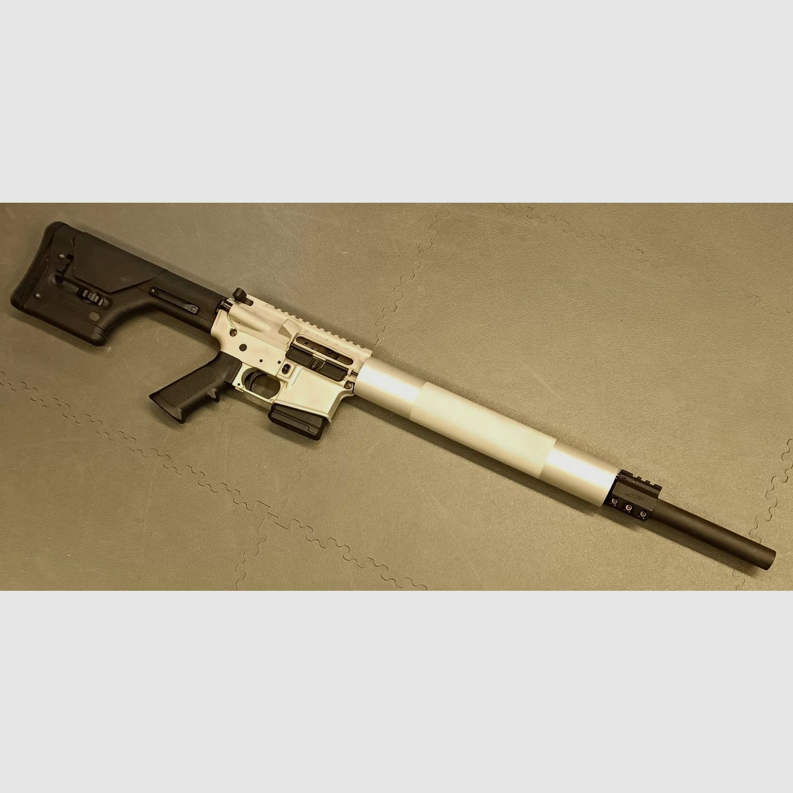 Olympic Arms AR-15 – calibro .223 Rem