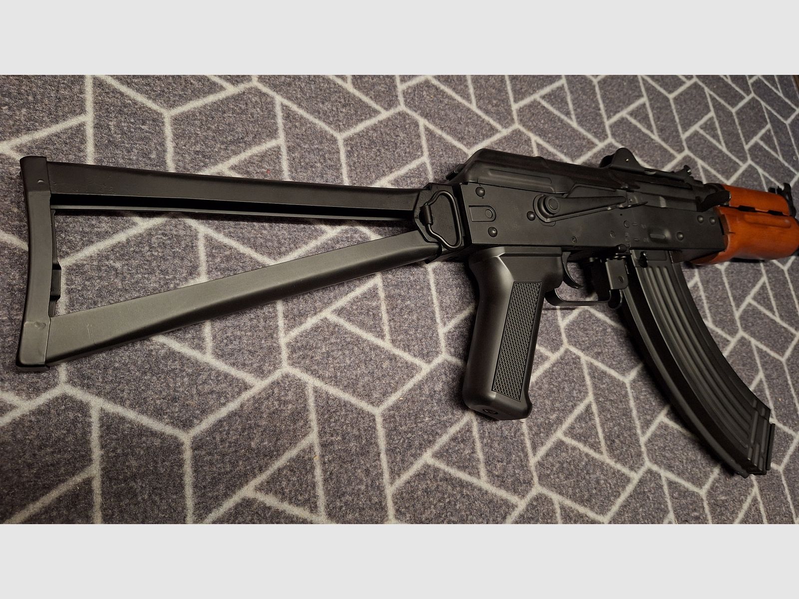 Kalashnikov AKS74U G.S.G. CO2 4,5mm NUEVO!