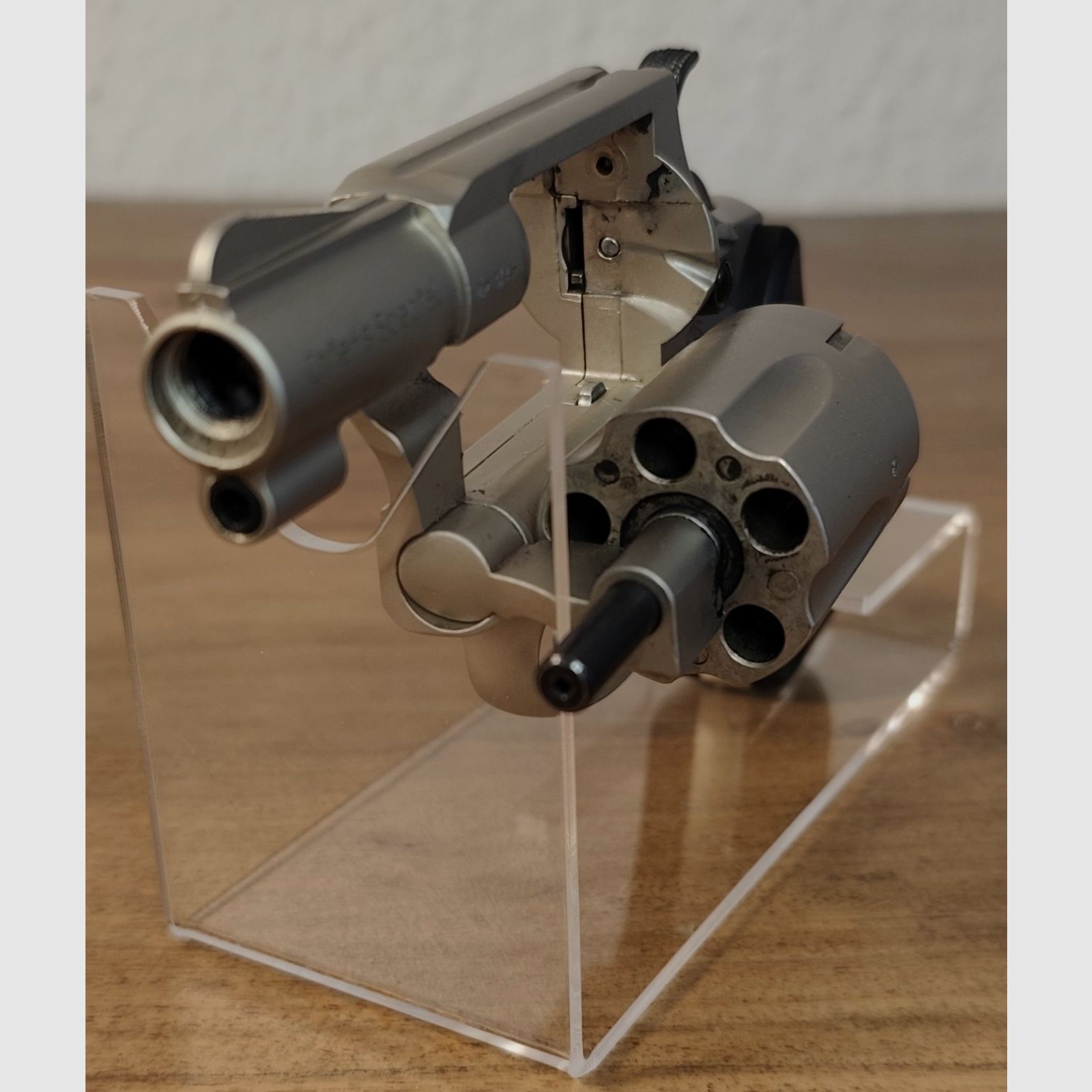 Smith & Wesson Chiefs Special blank firing revolver cal. 9mm R.K.