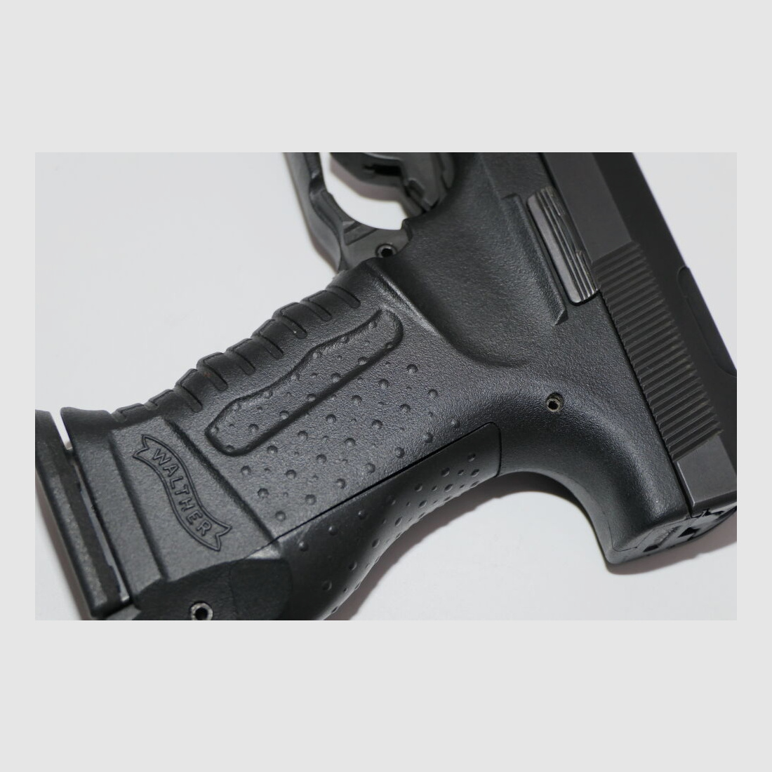 Wapenfabriek Walther Ulm Donau P99 V1655 in het kaliber Een van de 200!