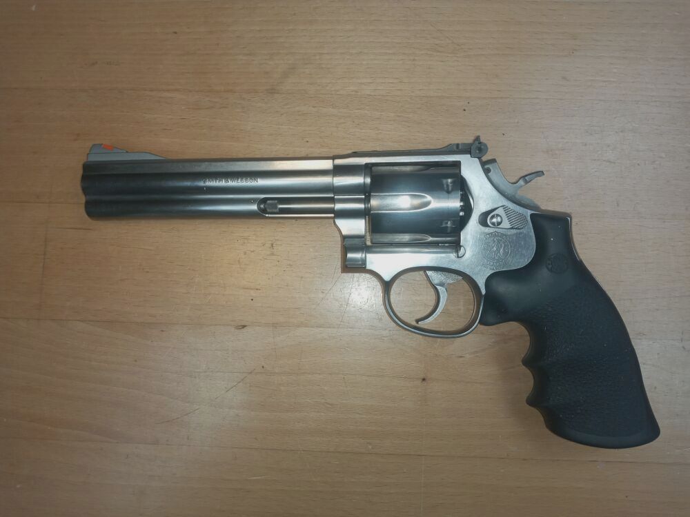 Smith & Wesson	 M 686-4