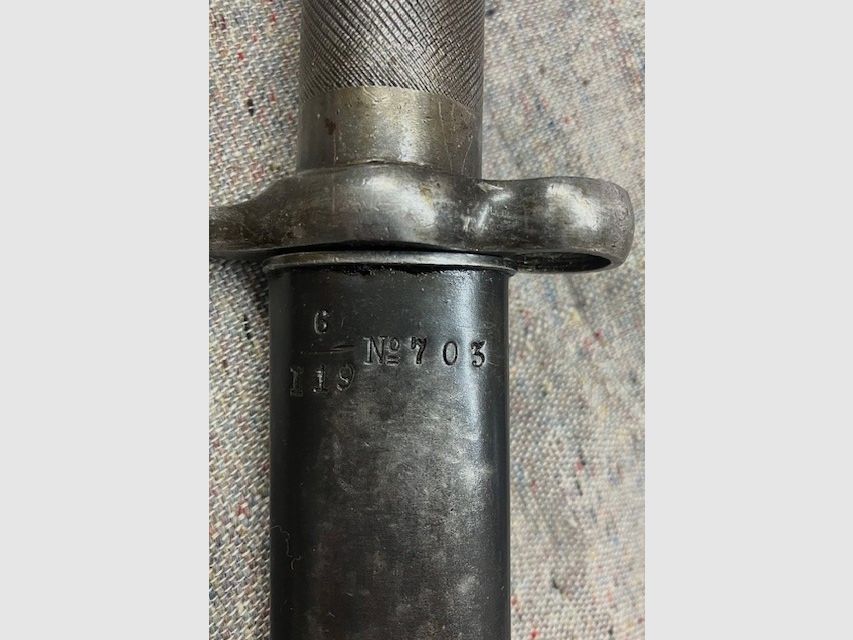 Schwedisches Bajonett Modell 1896 für den Schwedenmauser. Der Hersteller ist die Firma E.J.A.B. - Eskilstuna Jernolegets Aktion Bolaget in Eskilstuna / Schweden.