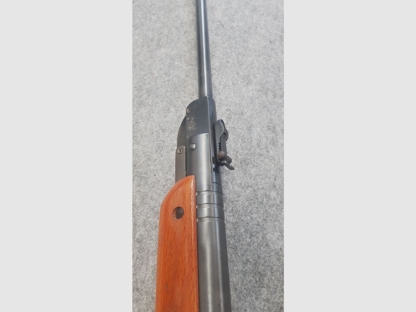 Seitlich verschraubt !!!  Seltene Ausführung  schönes Haenel Mod.  III-284   III 284 cal. 4,5mm Diabolo