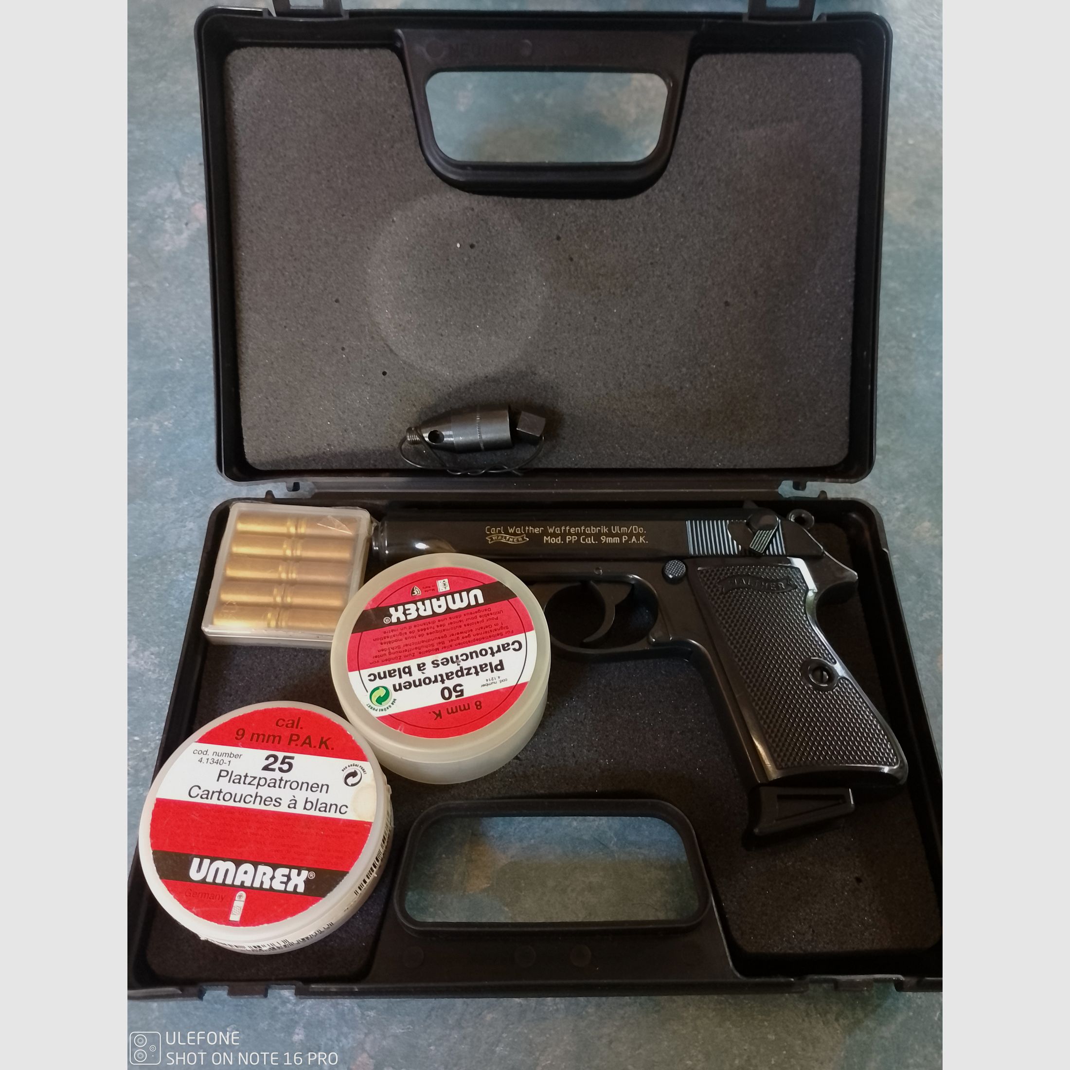 Walther P99 kal.9mm, Traangas, Flubberpatronen, Vuurwerk, Pistool