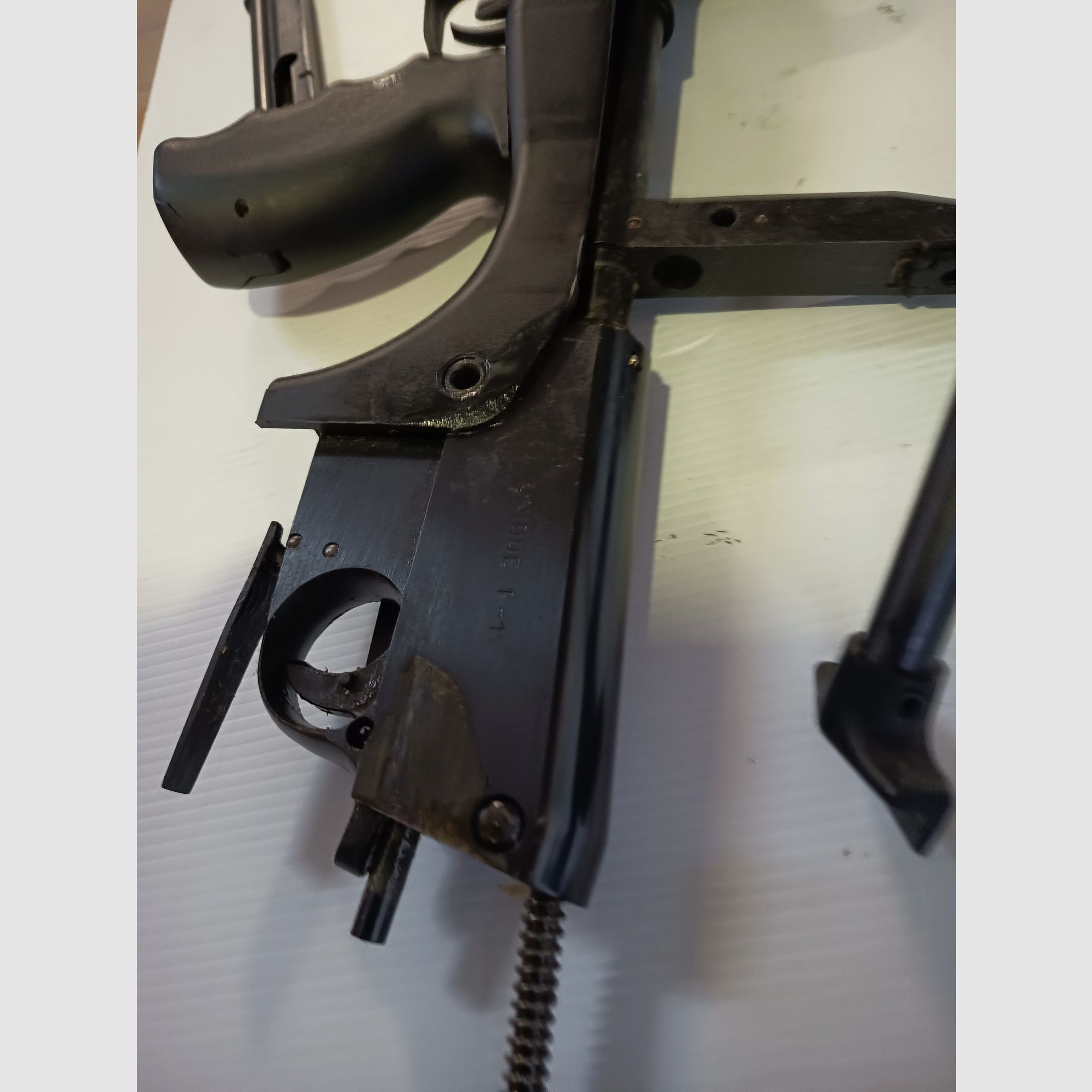 UNIQUE F11 »FAMAS 22LR », image 3 sur 17
