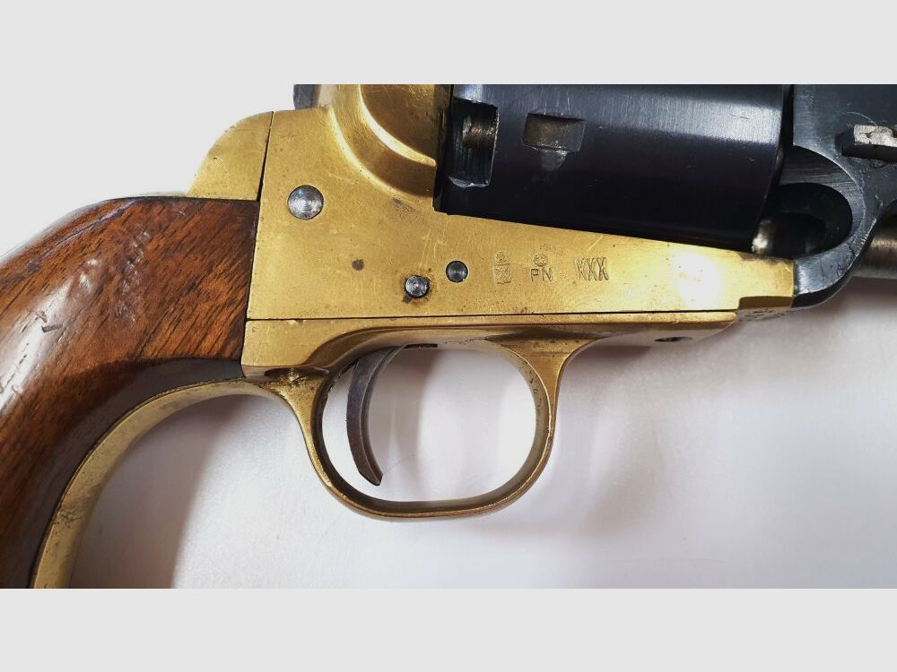 Revólver de percusión desconocido 1851 Navy, calibre .36 Black Powder cañón de 7,5 pulgadas