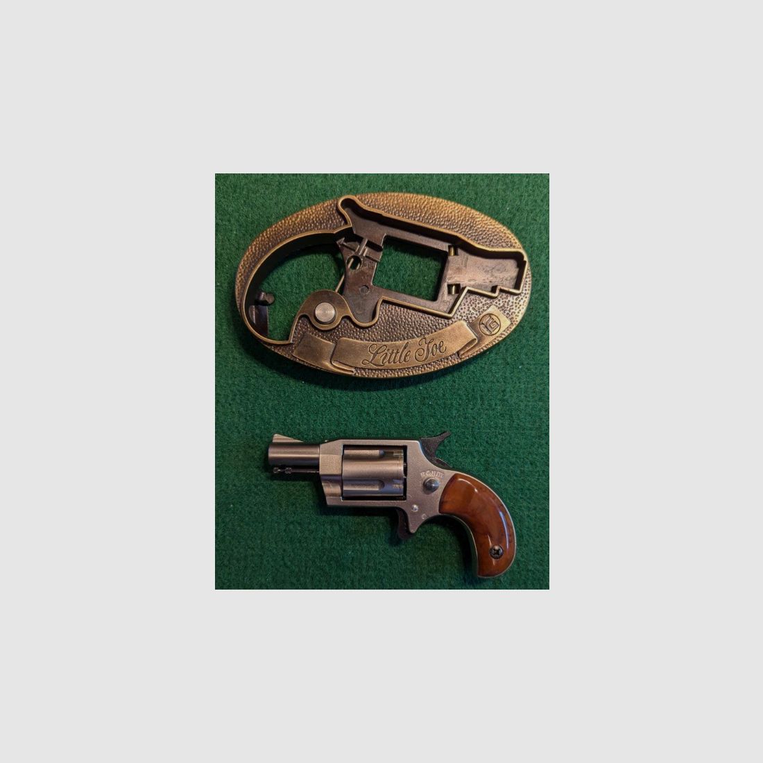 Röhm - Little Joe Mini-Revolver im Kal. 22 lang Platz mit Gürtelschließe