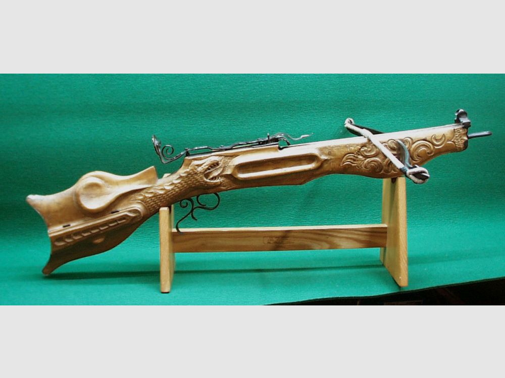 Custom Made	 Jagdarmbrust