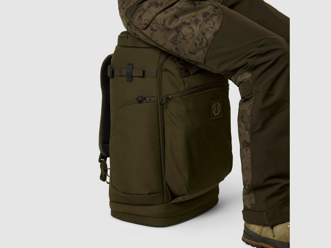 Chevalier Sitzrucksack Ranger Chair Pack Tobacco Green, Bild 3 von 5