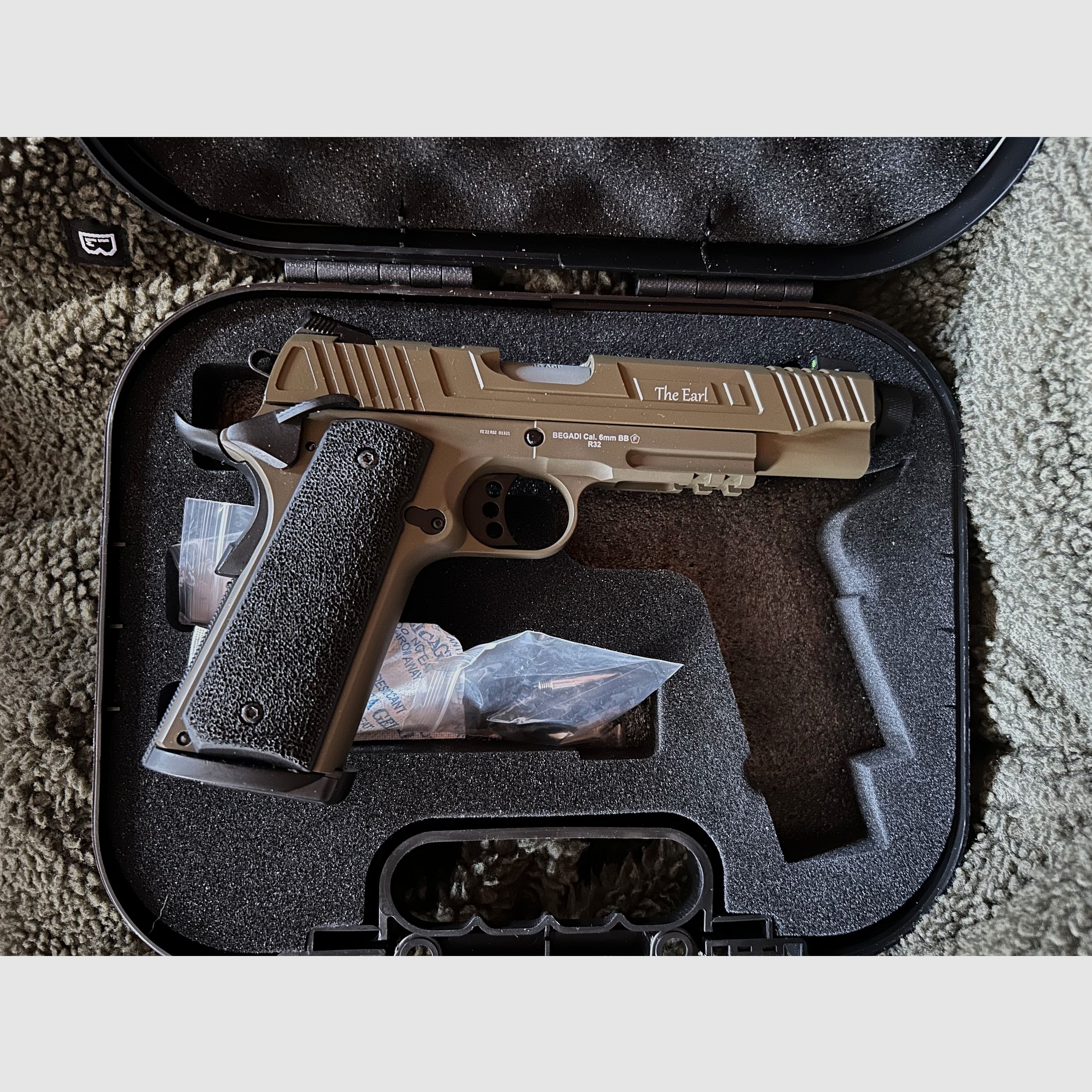Army Armament R32 Earl GBB "Begadi Spezialversion" -coyote-