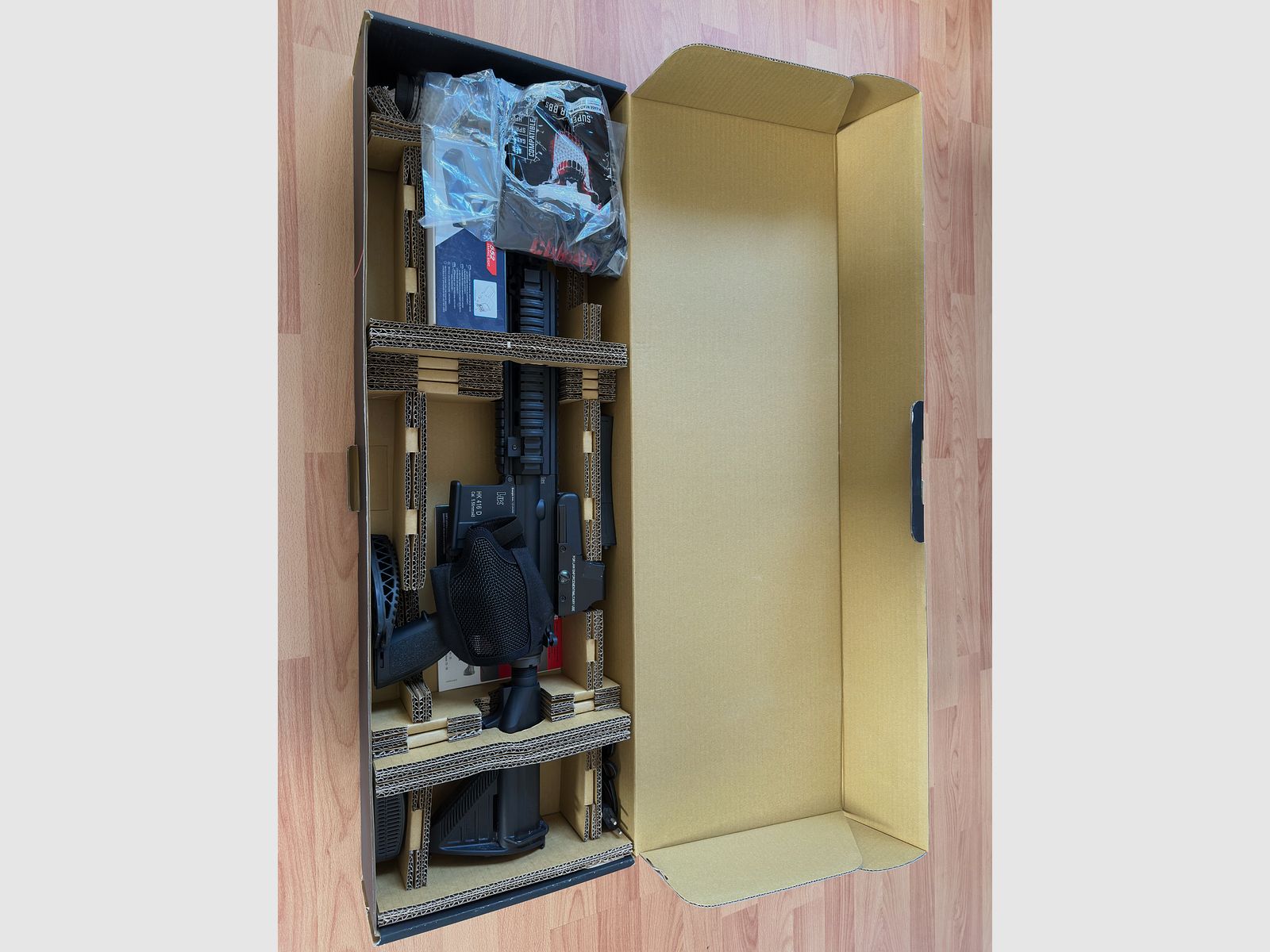 VFC HK416 CQB V2 S-AEG electric Airsoft 6 mm BB + accessories + original packaging