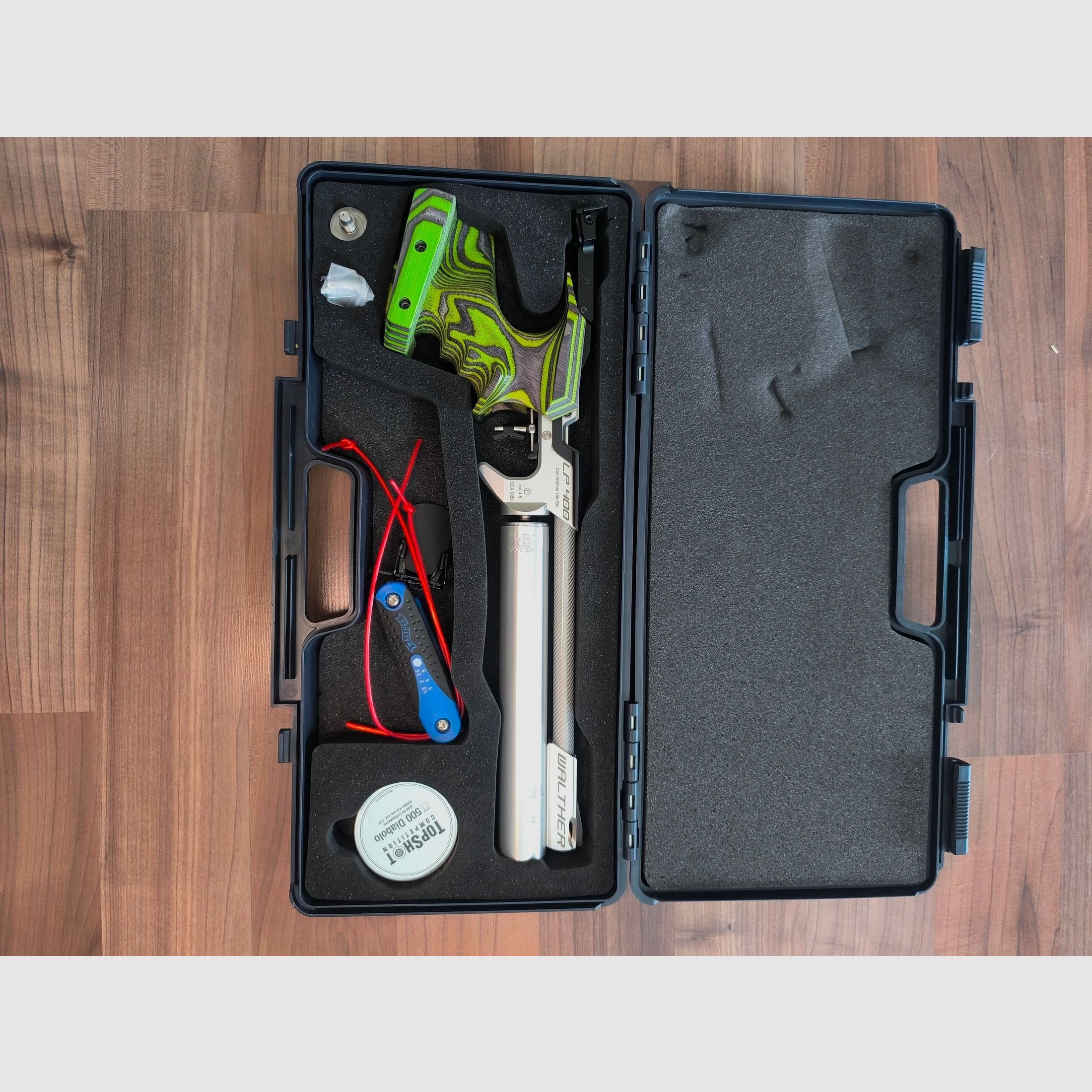 <p>Carabine à air comprimé Walther LP 400 Carbon</p>