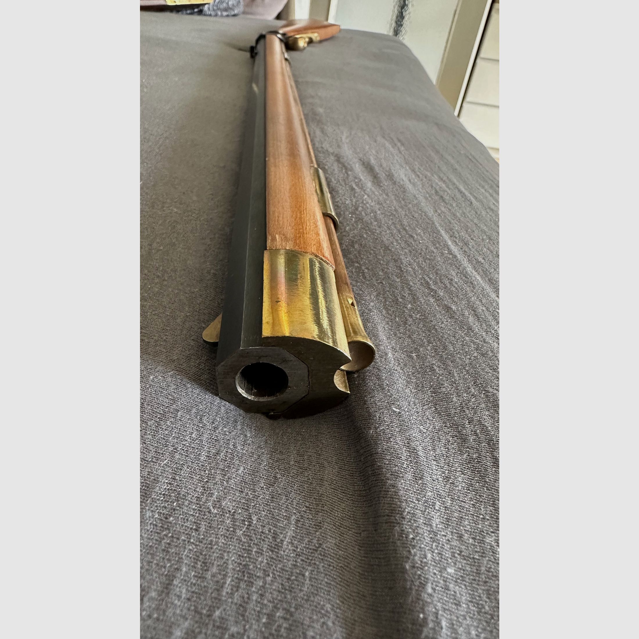 Vorderlader kaliber .45 Schwarzpulver Gewehr aus Italien 