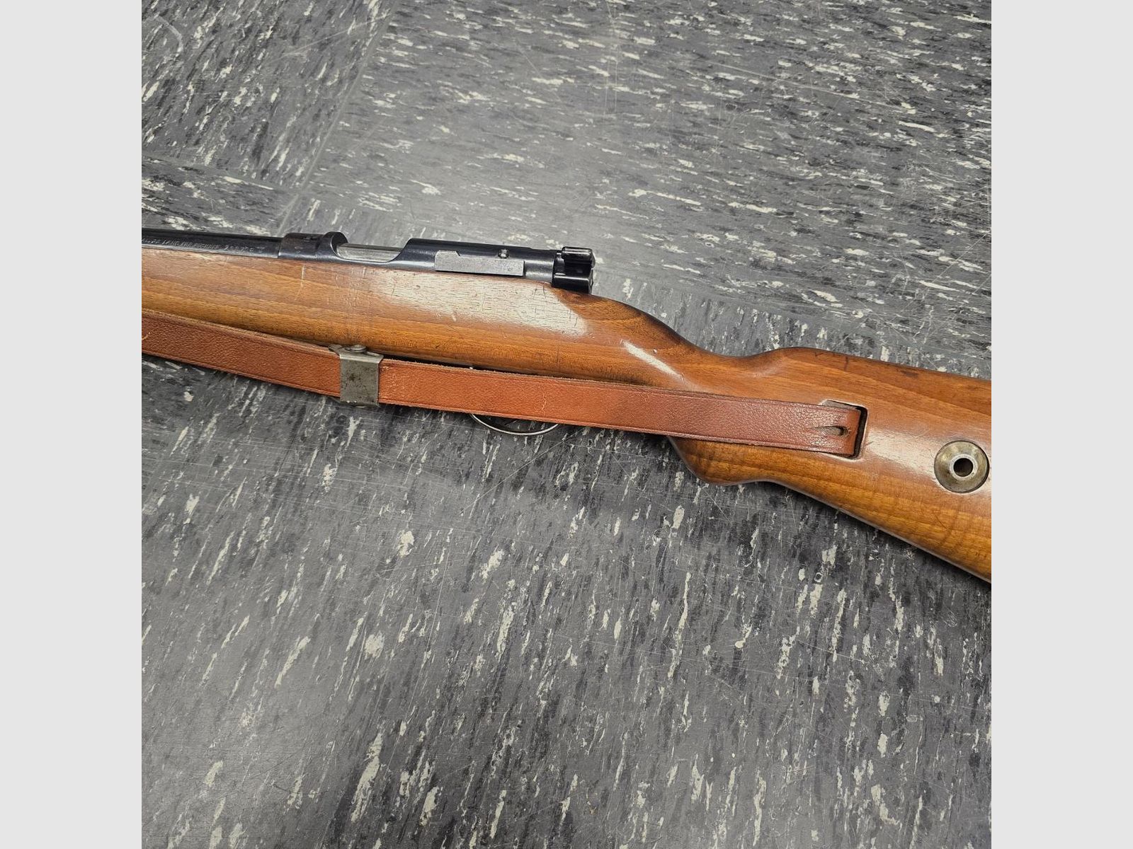 Gustloff Wehrsportgewehr – Calibre .22 lfb (cargador único)