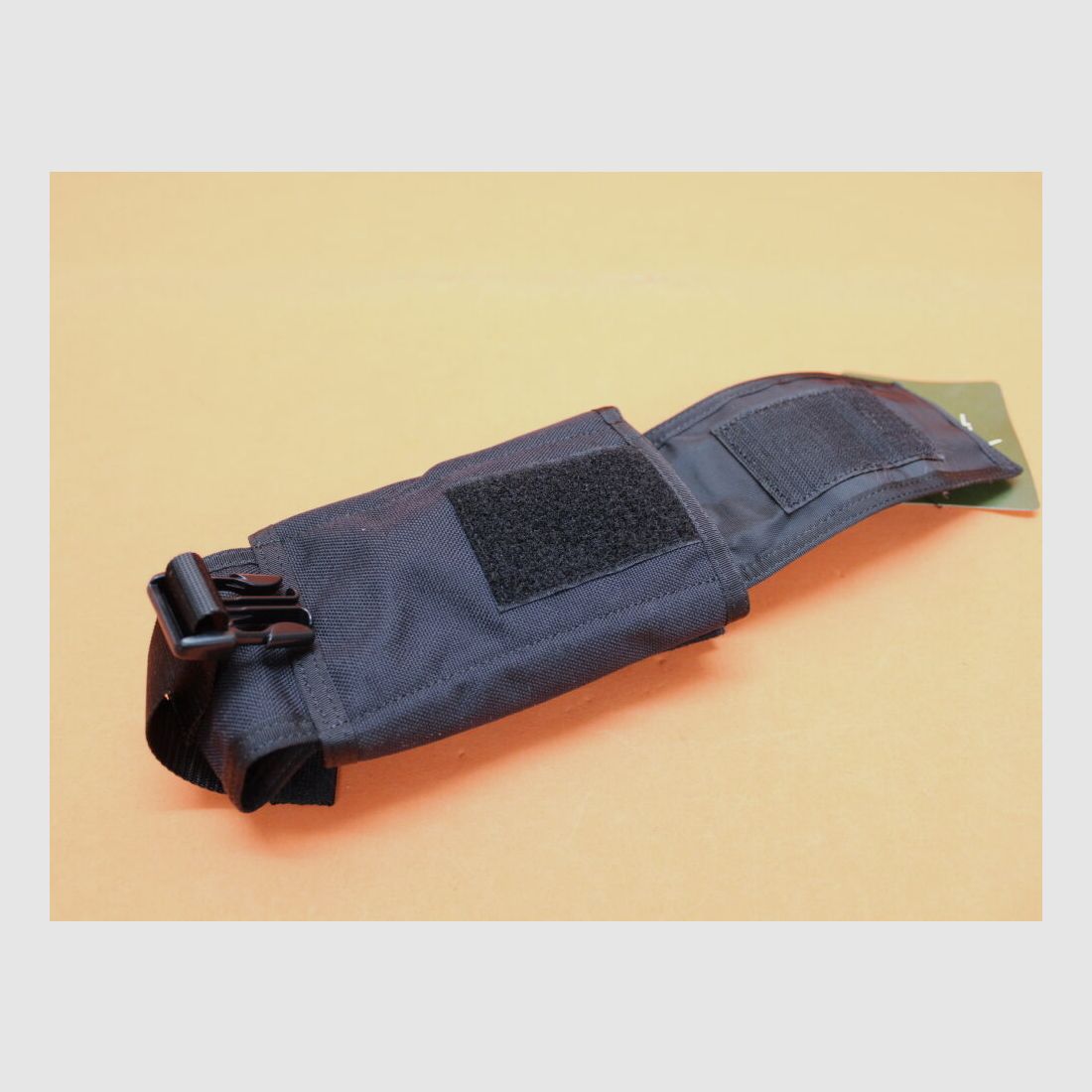 Tasmanian Tiger TT Mil Pouch Mag SGL 040 czarny (7766.040): Torba na magazyn na 1 magazyn AR-15/ G36 lub podobny.