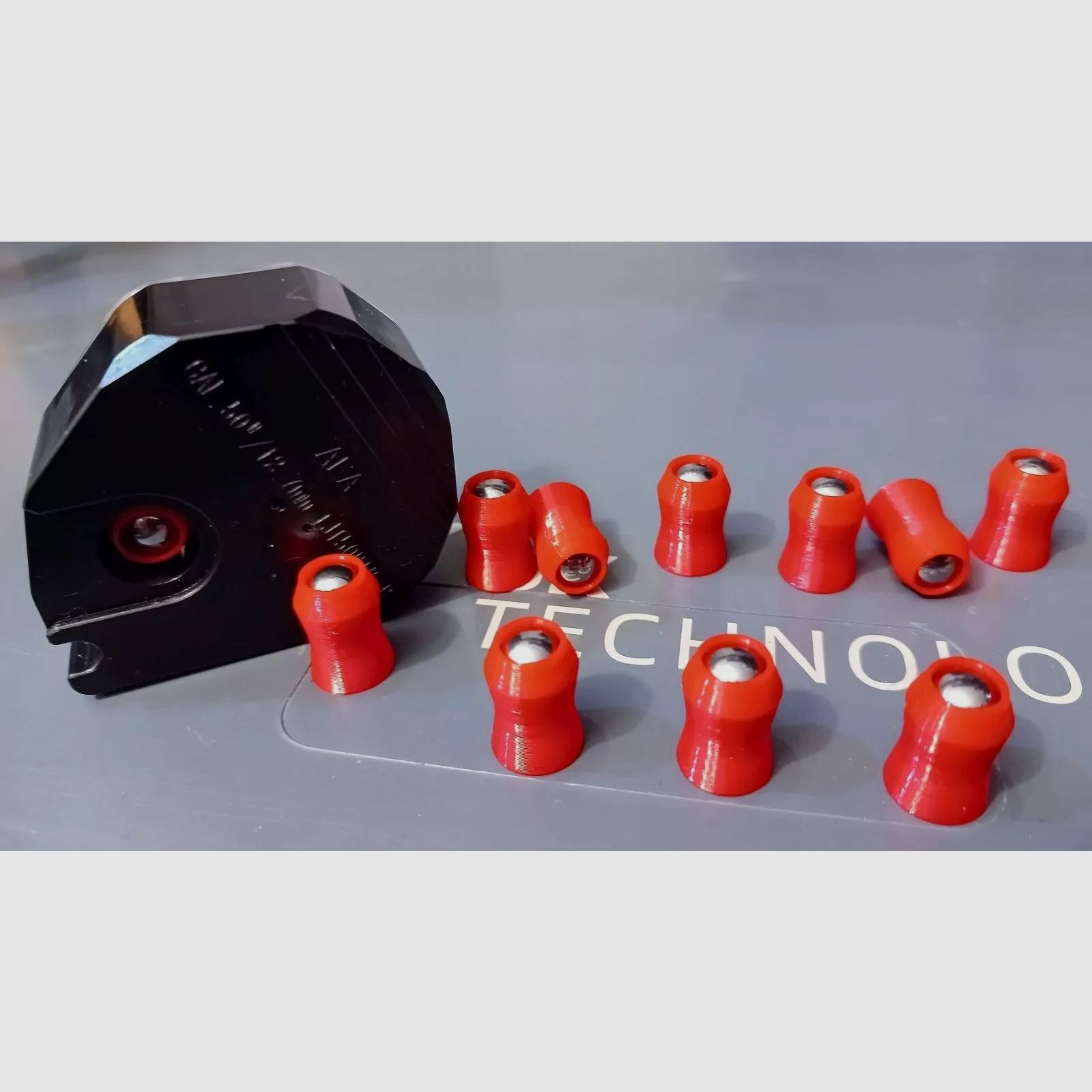 AEA MEGALODON SLUGS WIELORAZOWE 50 SZTUK MAX. LEGALNA WYDAJNOŚĆ CAL. 50