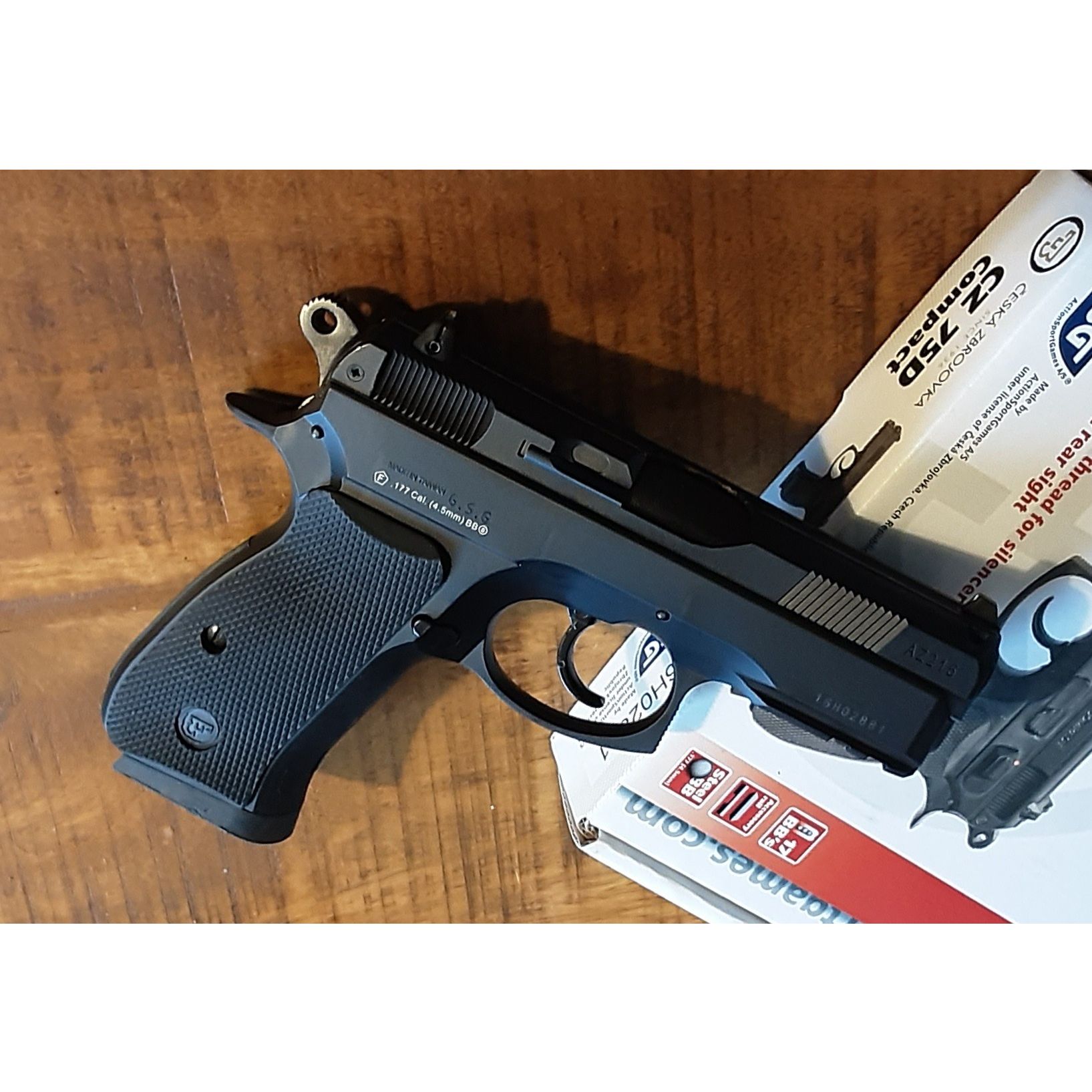 Co2-Pistole CZ75D Compact in 4,5 mm Stahl BB Co2 Non Blow Back 