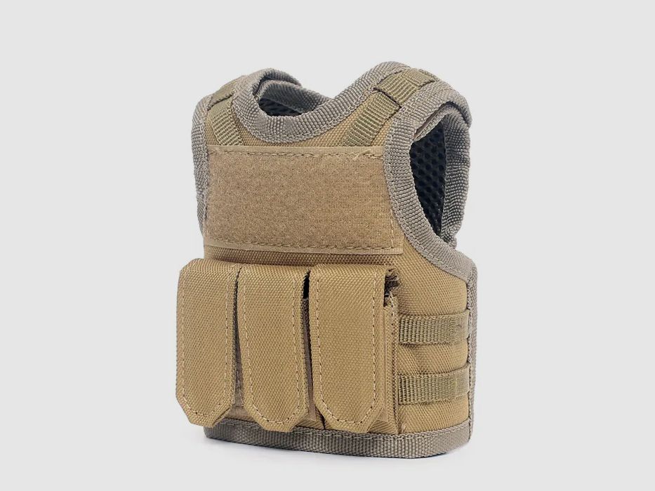 Mini Tactical Schutzweste mit Fronttaschen für Bierflasche / Weinflasche / Thermosflasche - Sand