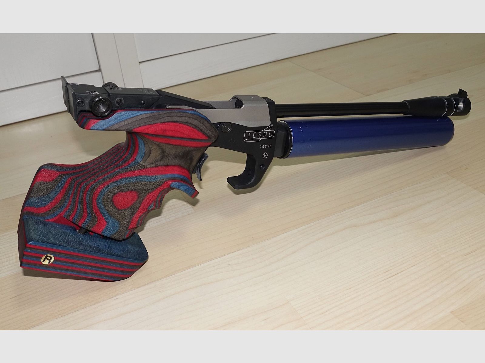 Tesro Pressluft Matchpistole PA10 / Top Zustand mit Zubehör