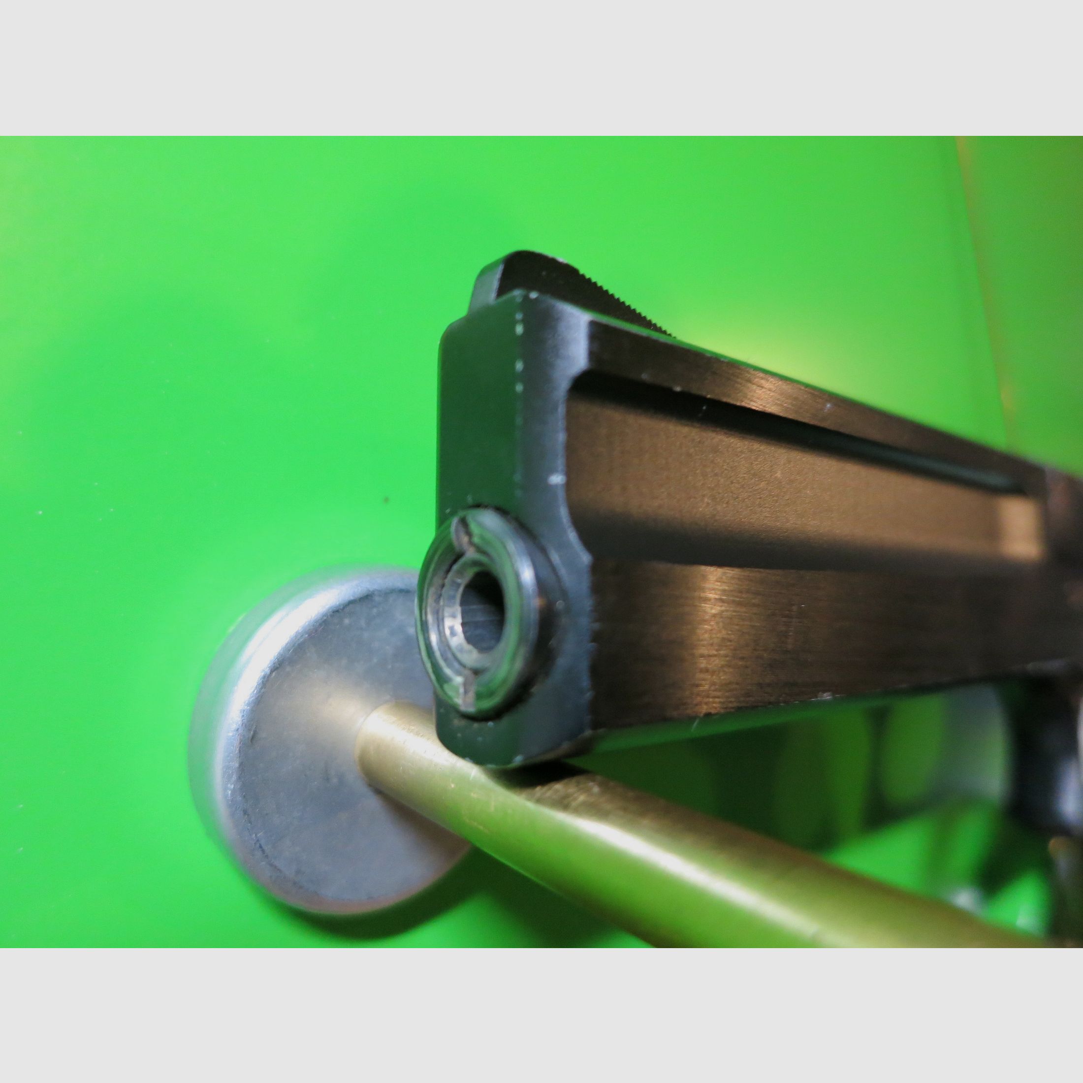 Sport pistol Smith & Wesson model 422 .22lr, low-mounted barrel #70-