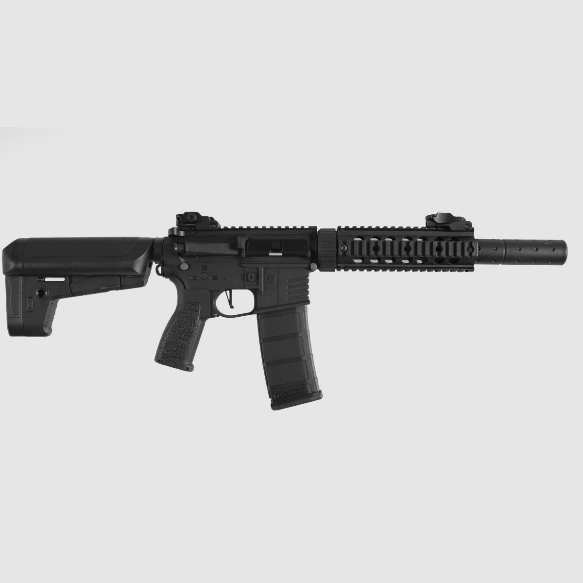 AR15 SilentOps 7 pulgadas CHARLIE Negro S-AEG Rifle Airsoft Libre a partir de 18 Años | Delta Armory
