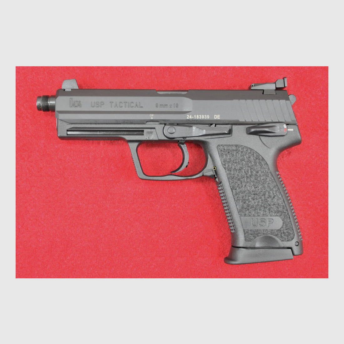 Heckler & Koch USP Tactical 9mm Luger