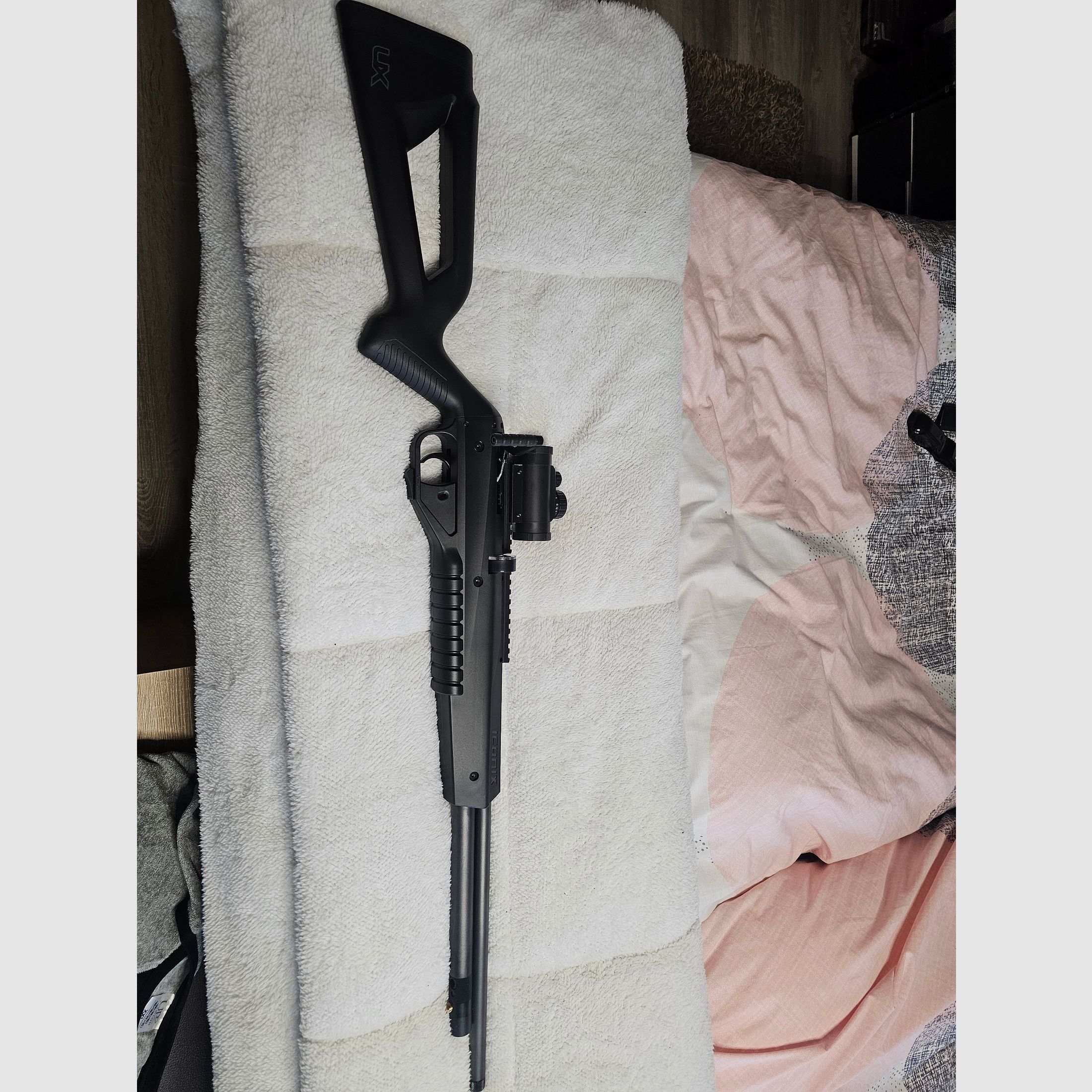 Pressluftgewehr mit Pumpe
