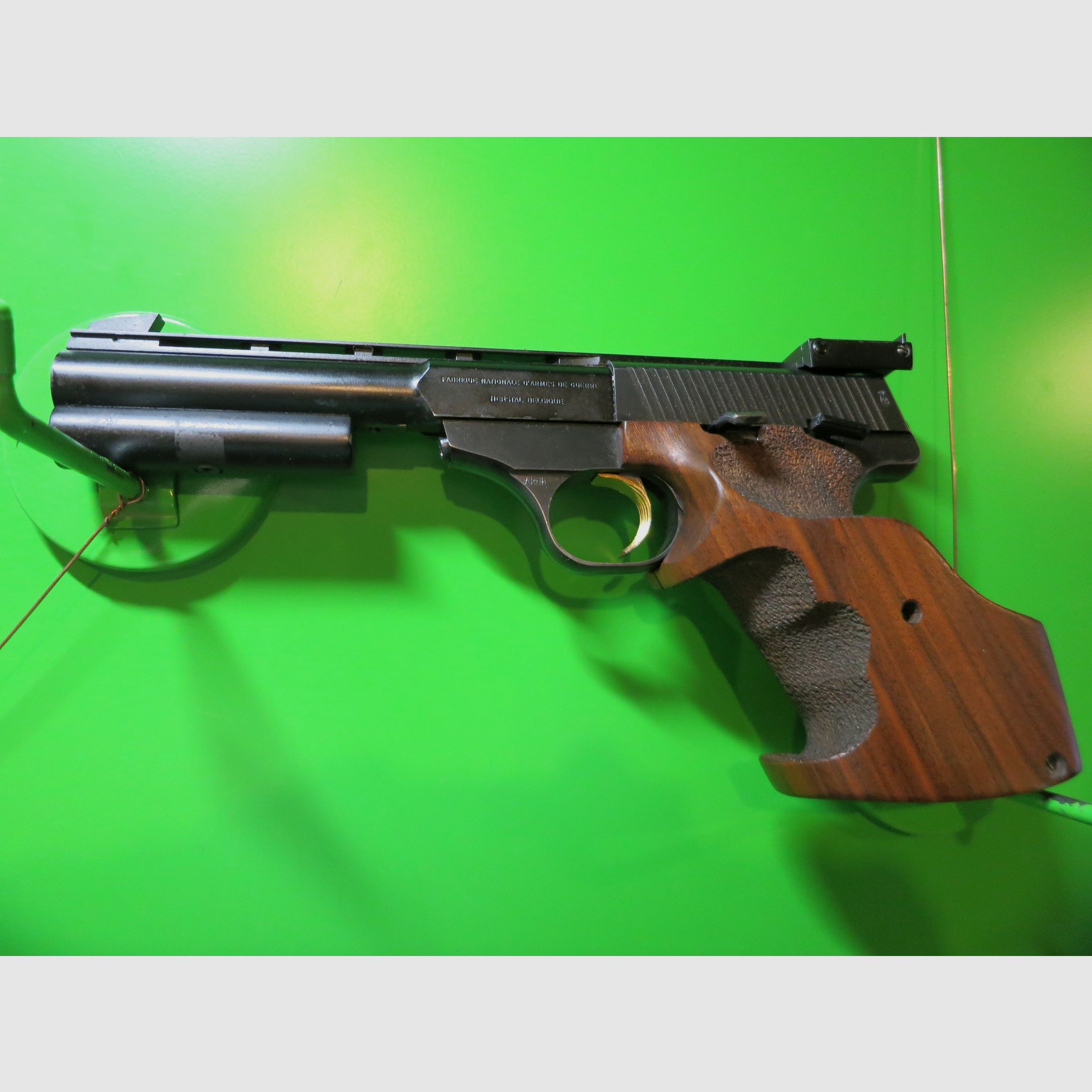 FN Herstal Browning KK Selbstladepistole 150, .22lfB Sportpistole     #69-