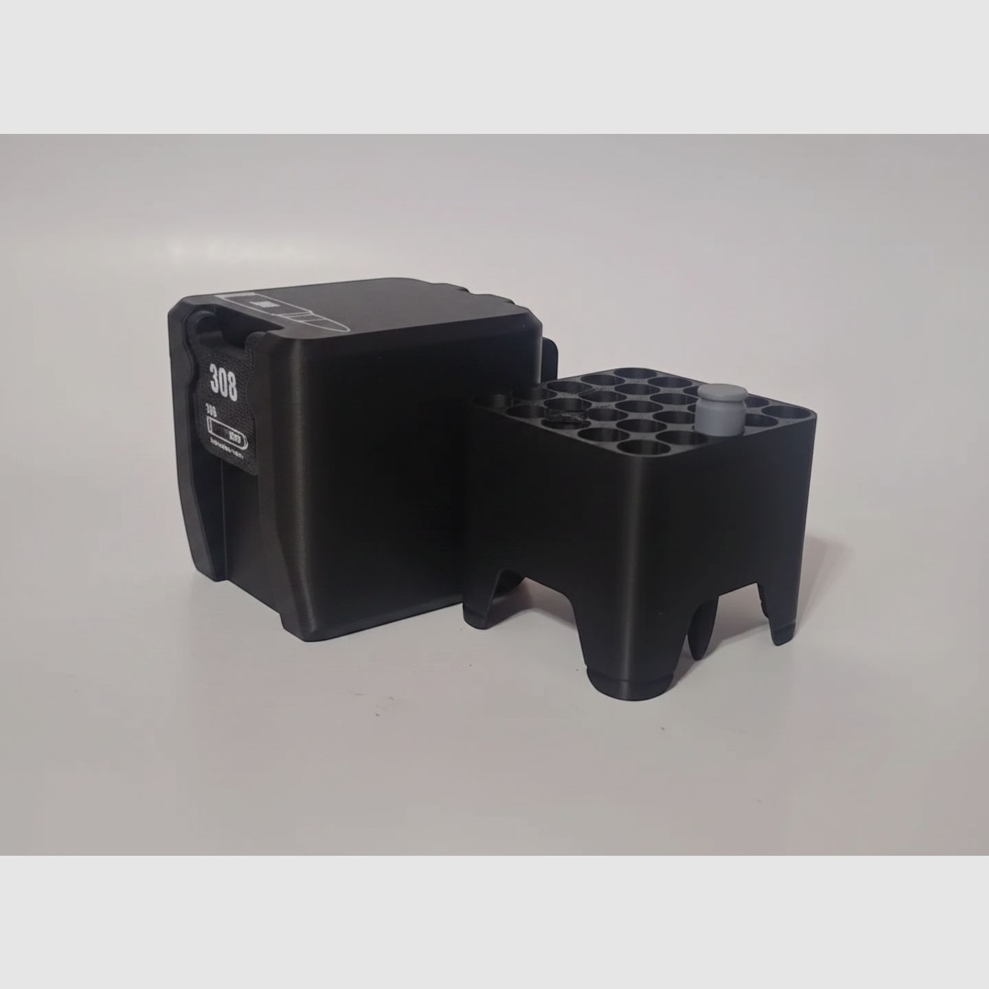 Filamelt ammunition box / 308 Winchester / 'folding / locking lid' / cartridge box, ammo box